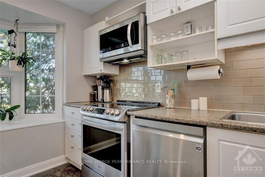 Photo 17 of 2646 Draper Avenue, Ottawa, Redwood Park — HOMEH