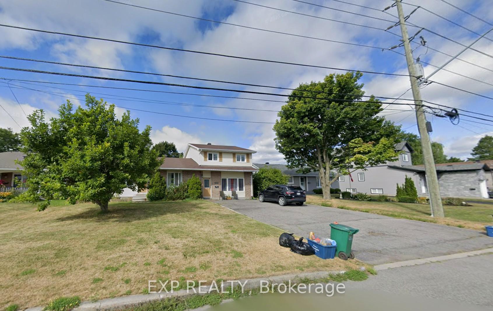 Photo 1 of 1990 Belcourt Boulevard, Ottawa, Chateauneuf — HOMEH