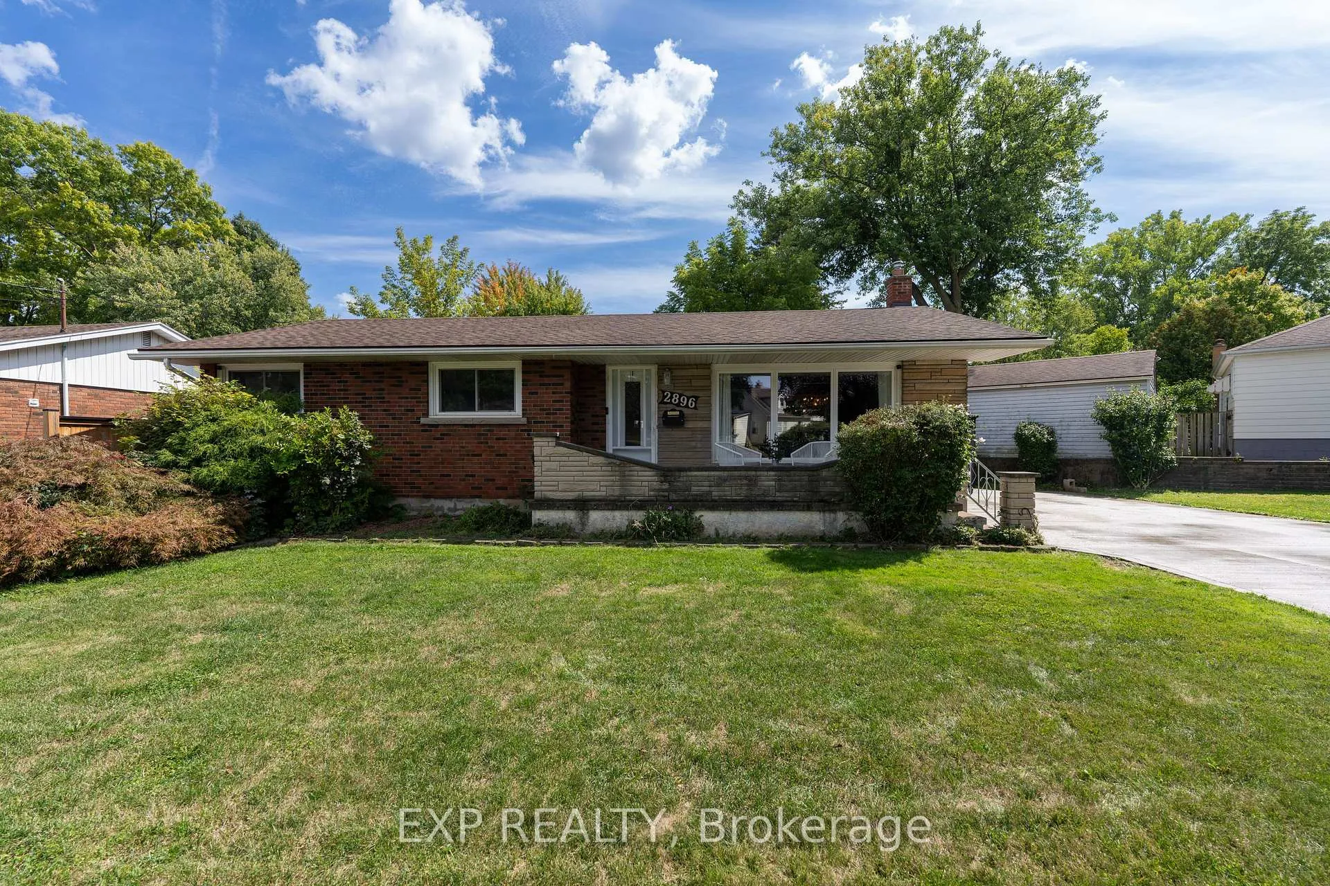 Photo 2 of 2896 Portage Road, Niagara Falls, Church's Lane — HOMEH
