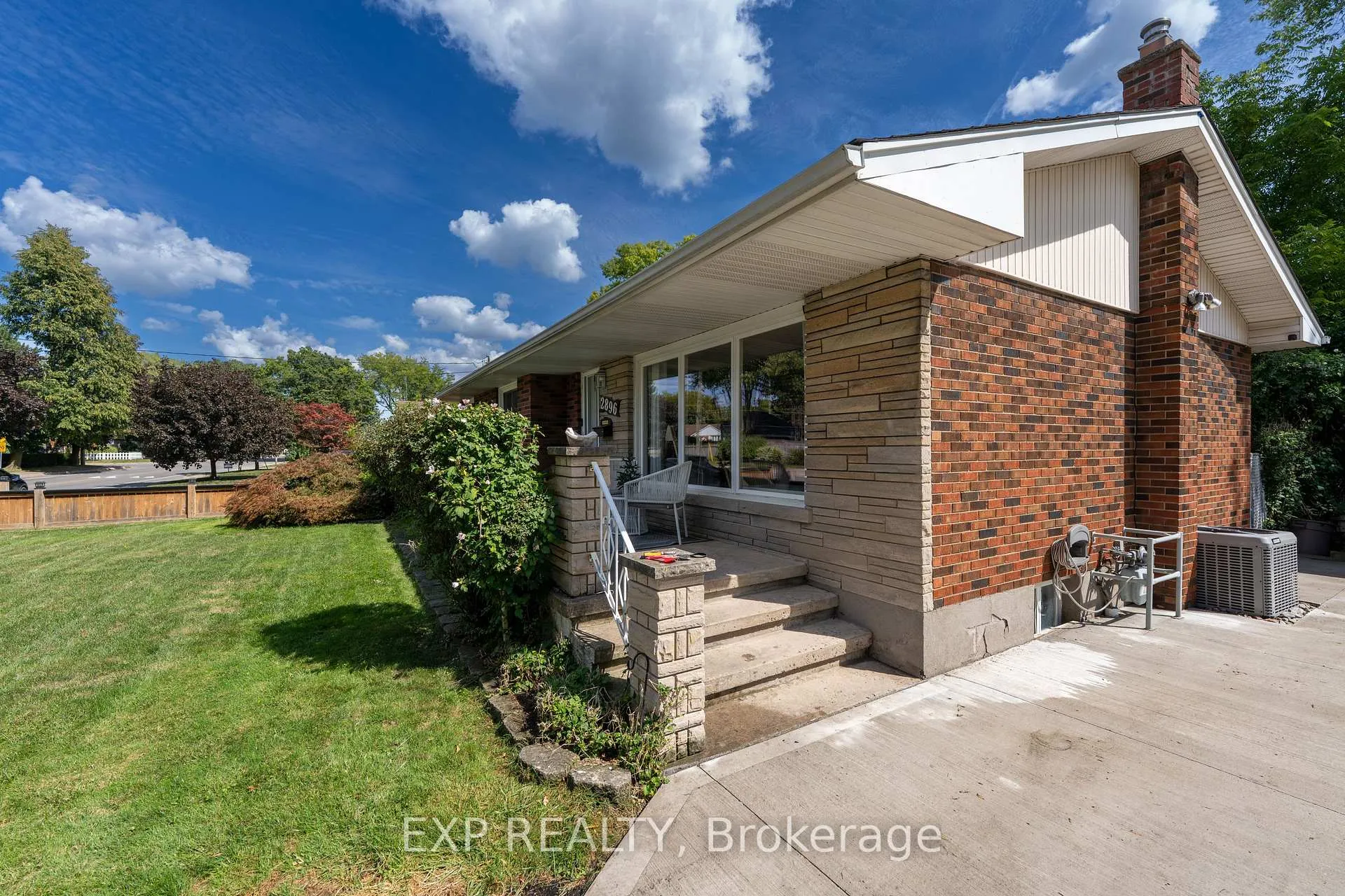 Photo 30 of 2896 Portage Road, Niagara Falls, Church's Lane — HOMEH