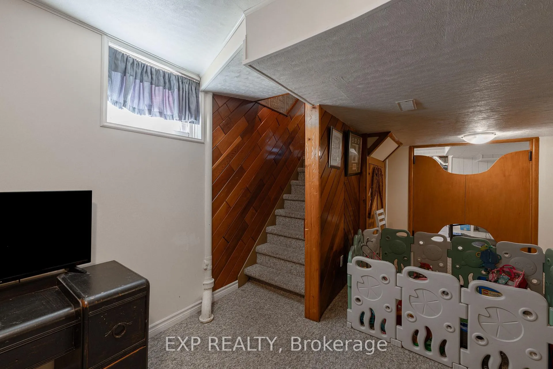 Photo 93 of 2896 Portage Road, Niagara Falls, Church's Lane — HOMEH