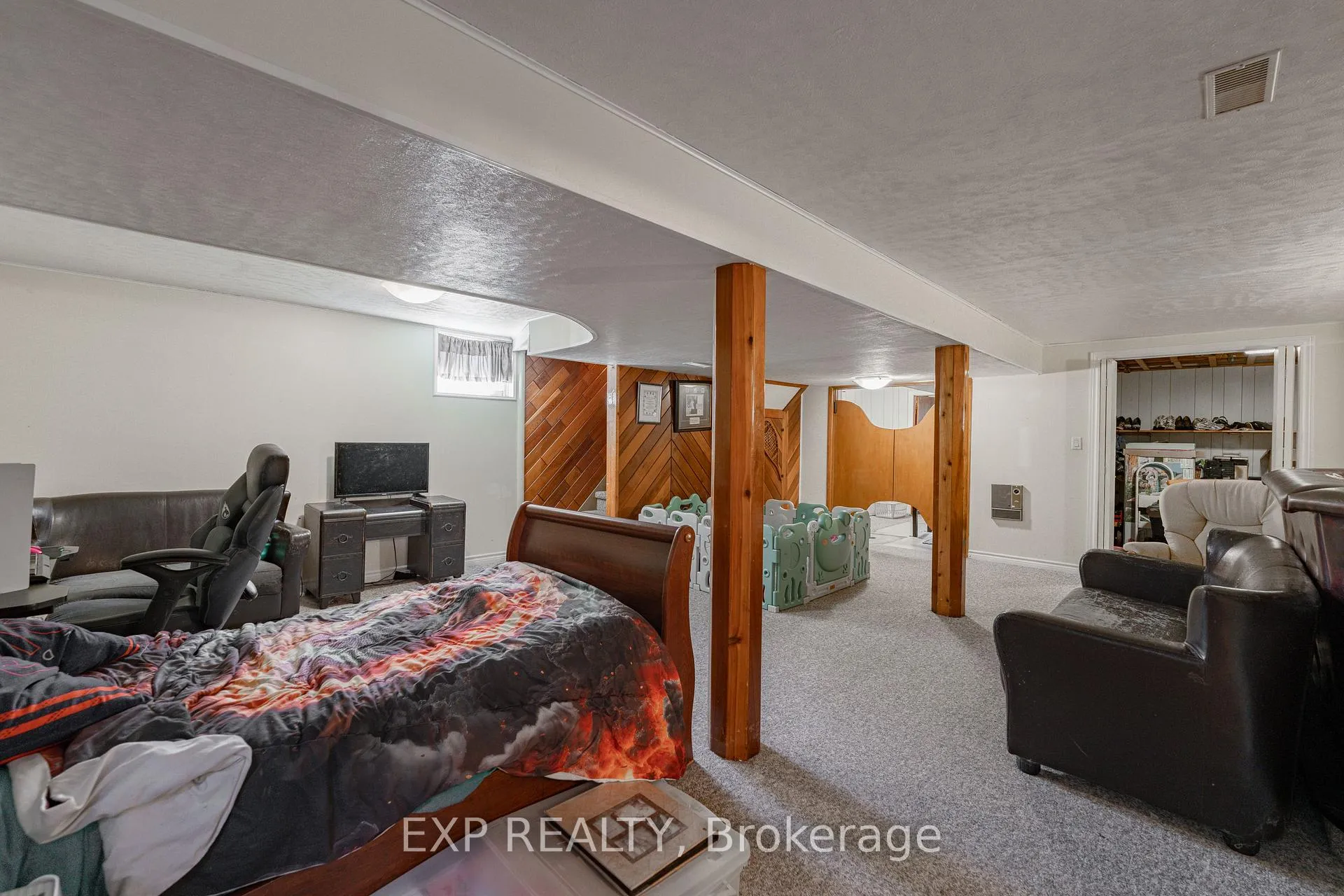 Photo 100 of 2896 Portage Road, Niagara Falls, Church's Lane — HOMEH