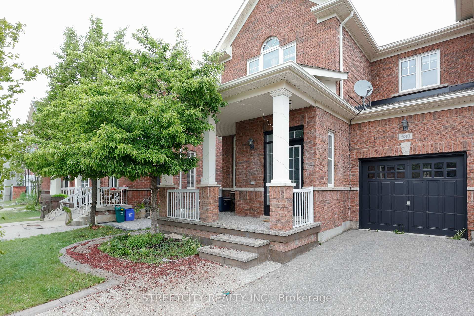 Front of 580 Duncan Lane