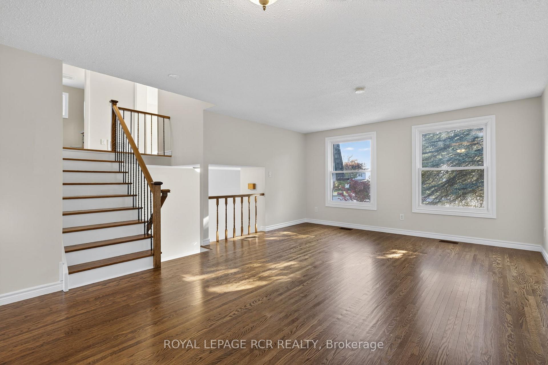 Photo 8 of 64 Bradley Court, New Tecumseth, Tottenham — HOMEH