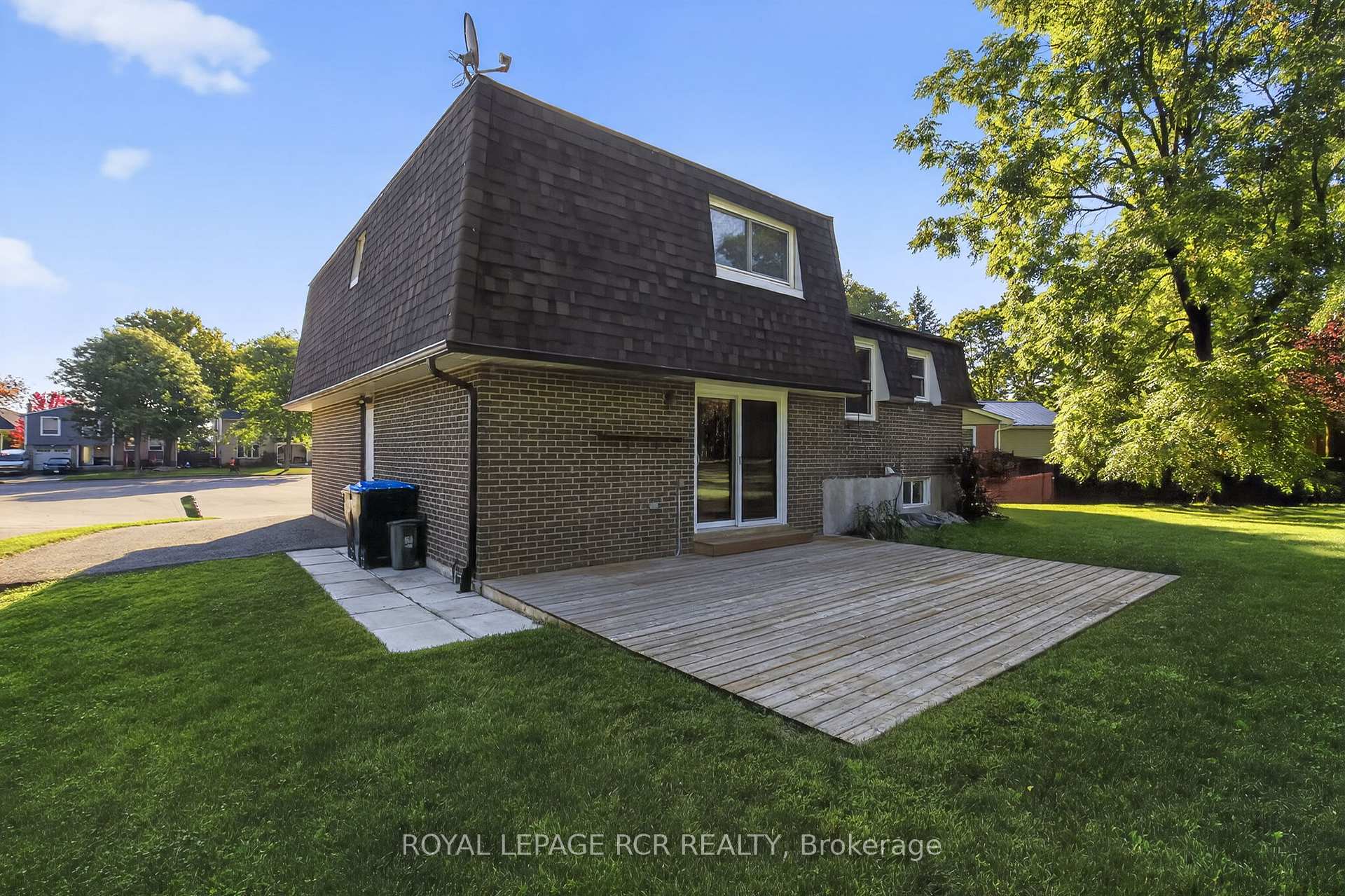 Photo 33 of 64 Bradley Court, New Tecumseth, Tottenham — HOMEH