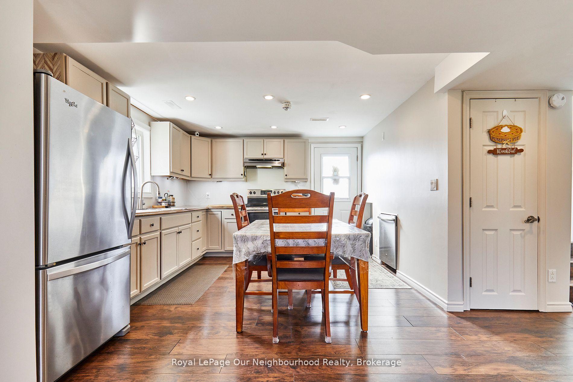 Photo 15 of 738 Simcoe Street N, Oshawa, Centennial — HOMEH