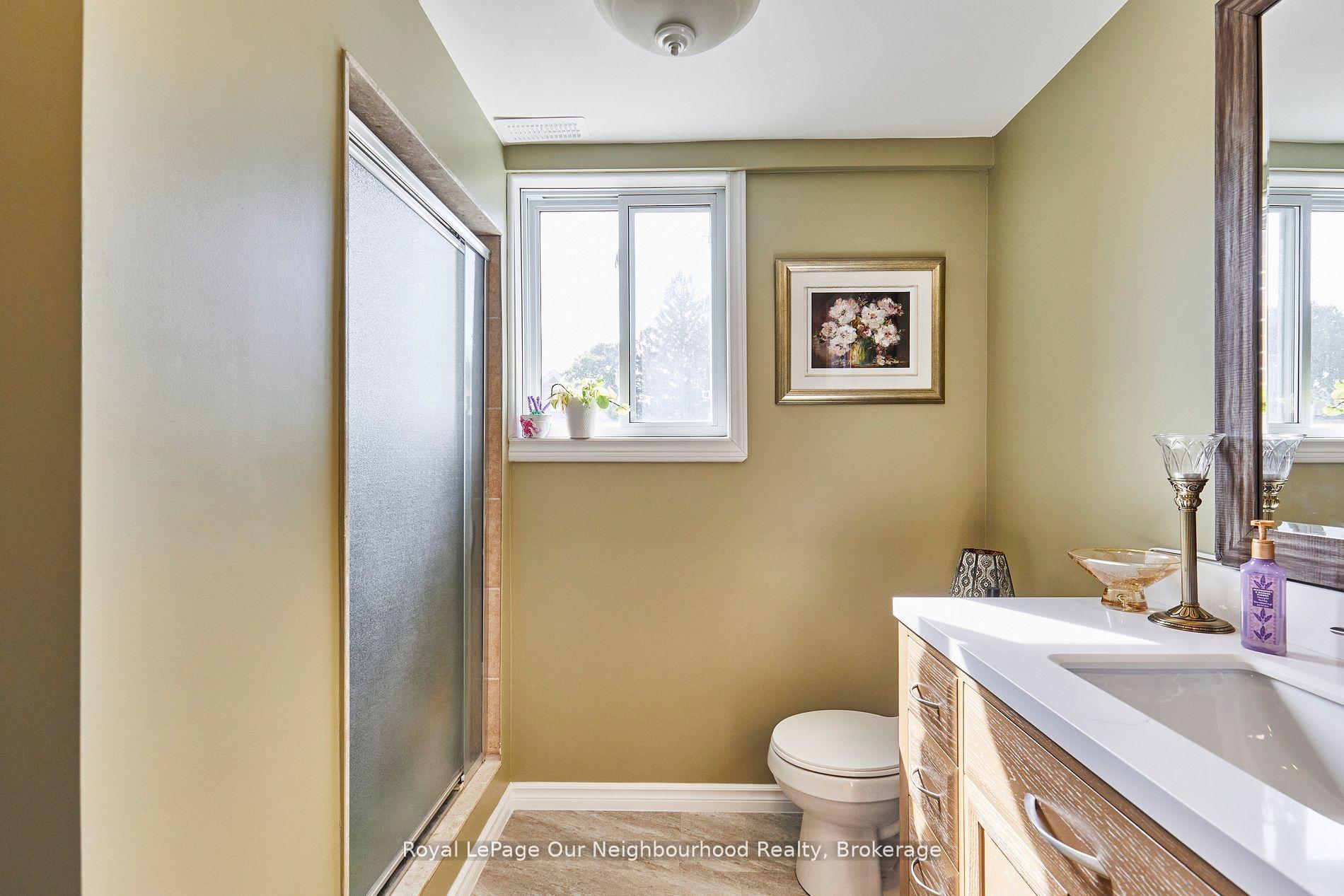 Photo 22 of 738 Simcoe Street N, Oshawa, Centennial — HOMEH