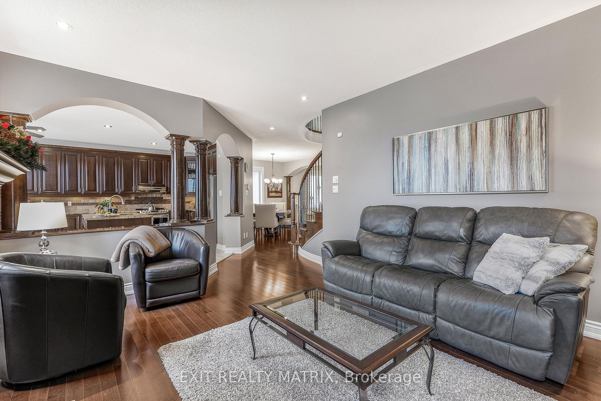 Photo 10 of 414 Fairlakes Way, Ottawa, Avalon East — HOMEH