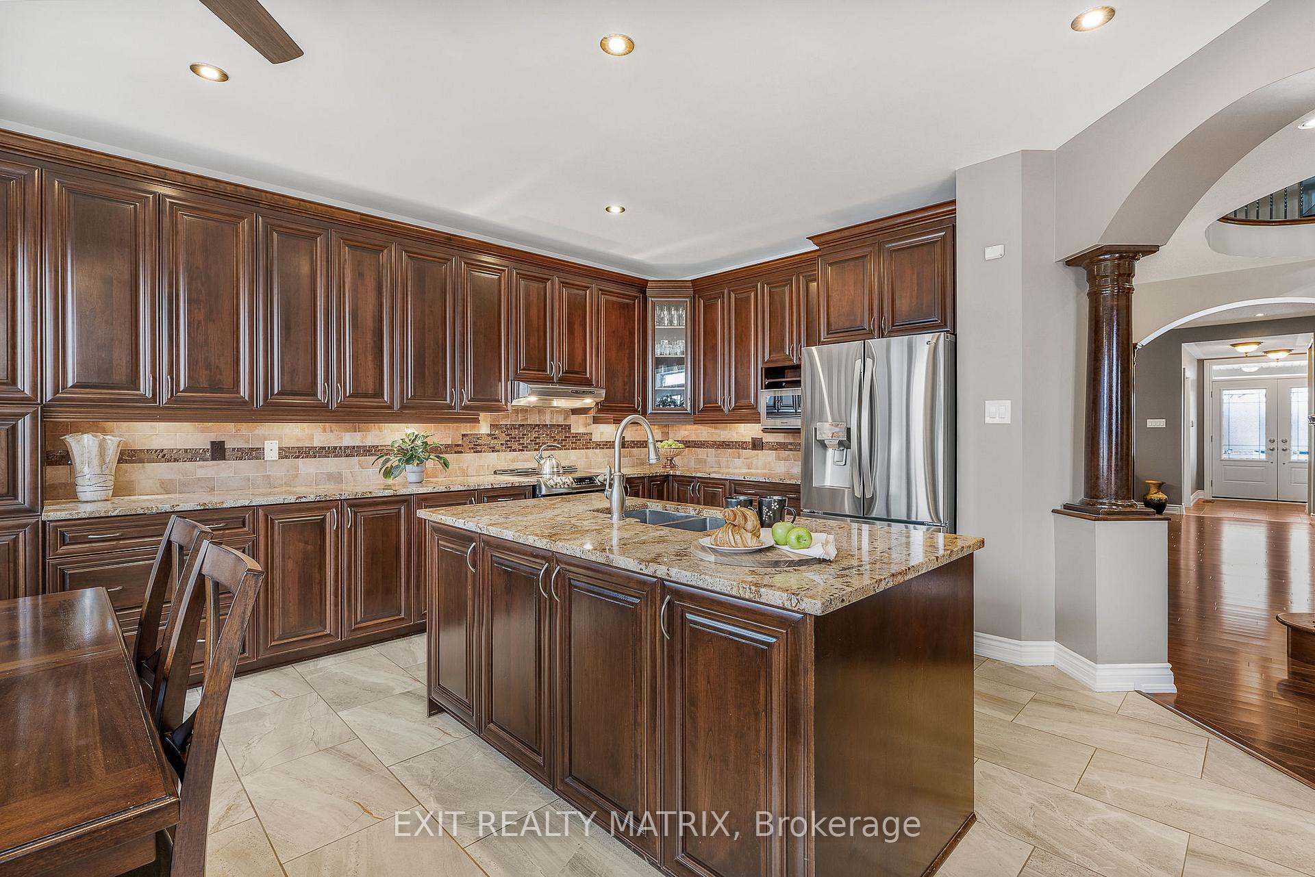 Photo 13 of 414 Fairlakes Way, Ottawa, Avalon East — HOMEH