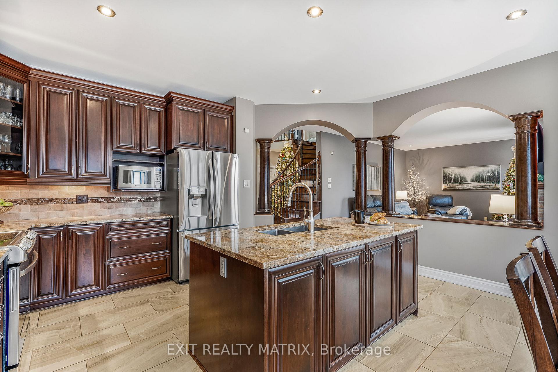 Photo 15 of 414 Fairlakes Way, Ottawa, Avalon East — HOMEH