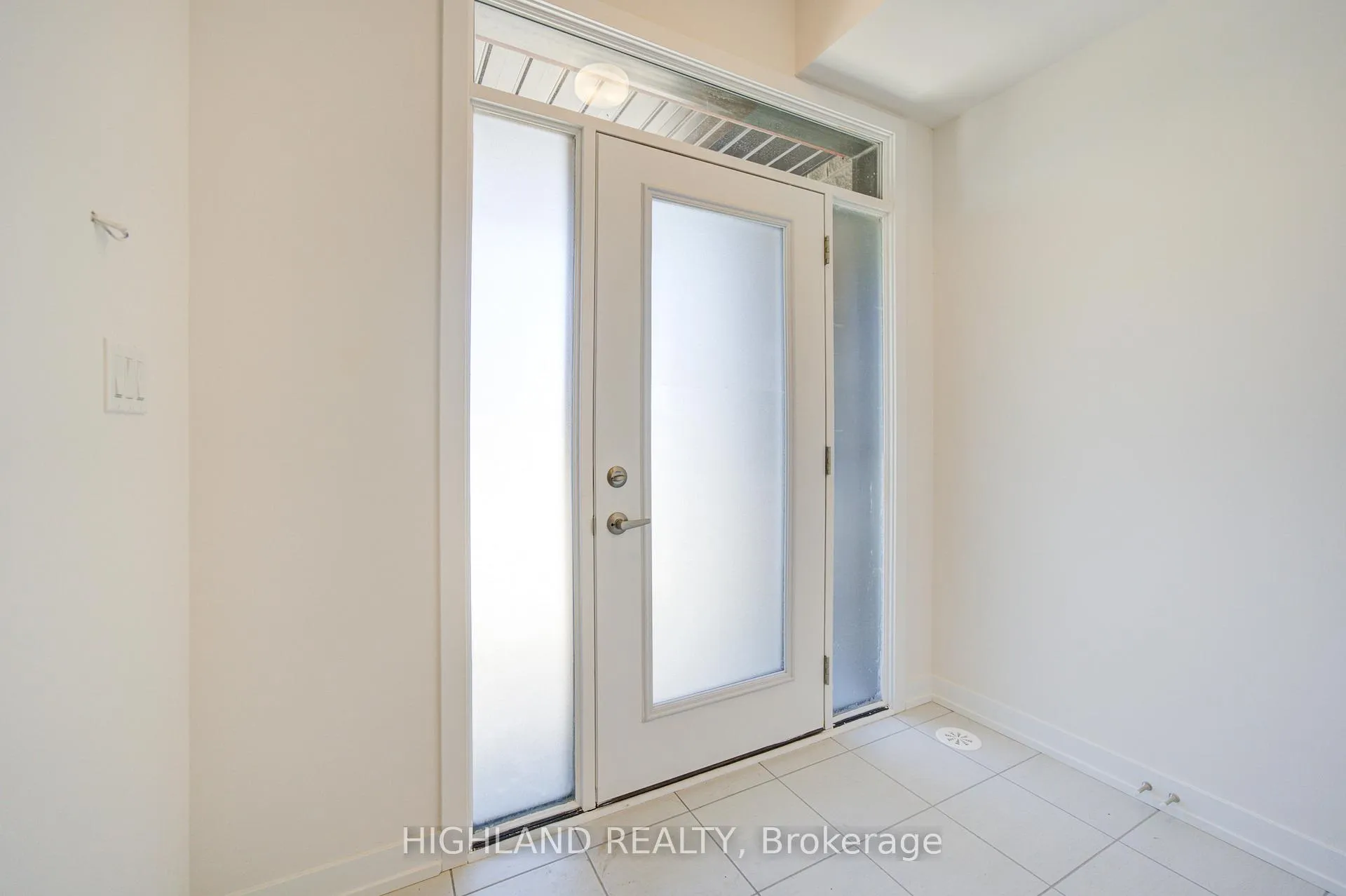 Photo 3 of 1126 Wheat Boom Drive, Oakville, Joshua Meadows — HOMEH