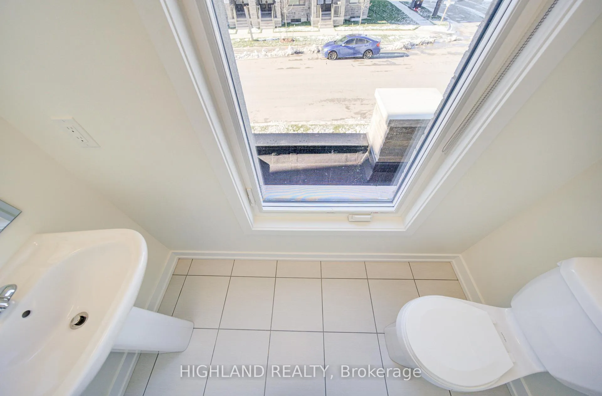 Photo 17 of 1126 Wheat Boom Drive, Oakville, Joshua Meadows — HOMEH