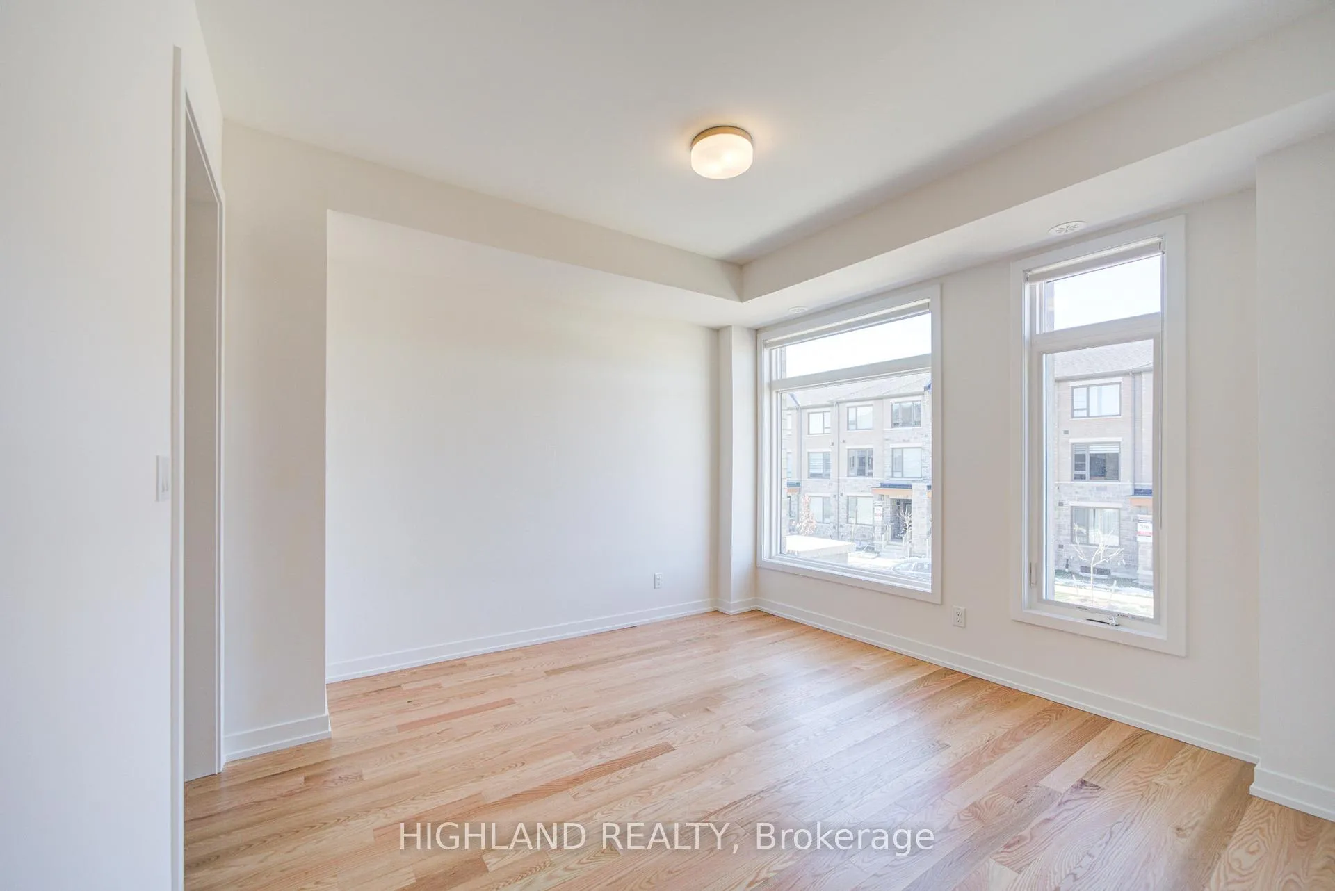 Photo 18 of 1126 Wheat Boom Drive, Oakville, Joshua Meadows — HOMEH