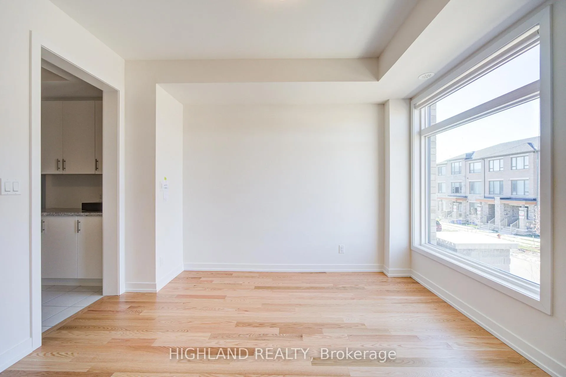 Photo 19 of 1126 Wheat Boom Drive, Oakville, Joshua Meadows — HOMEH