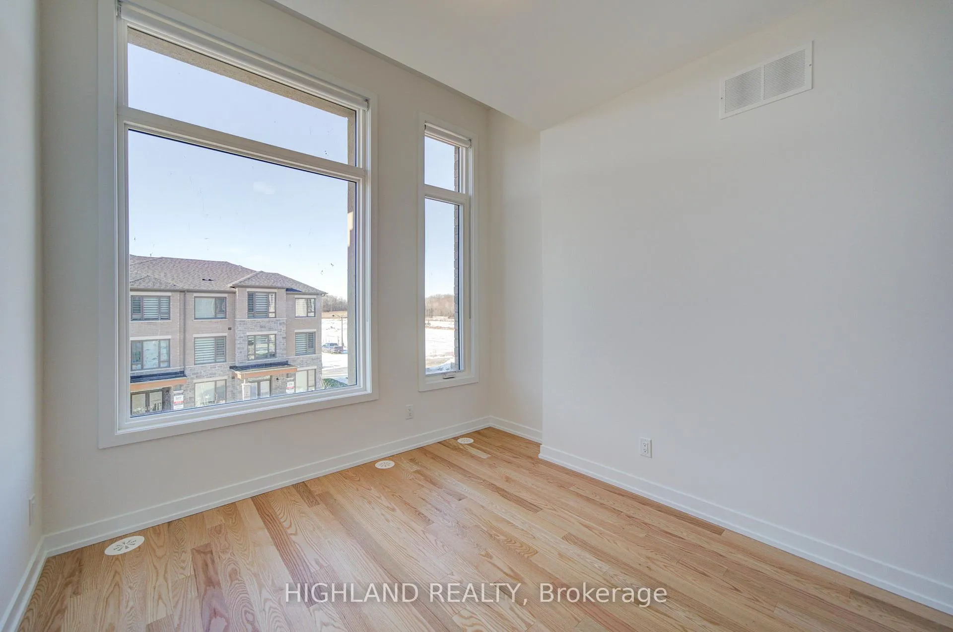 Photo 38 of 1126 Wheat Boom Drive, Oakville, Joshua Meadows — HOMEH