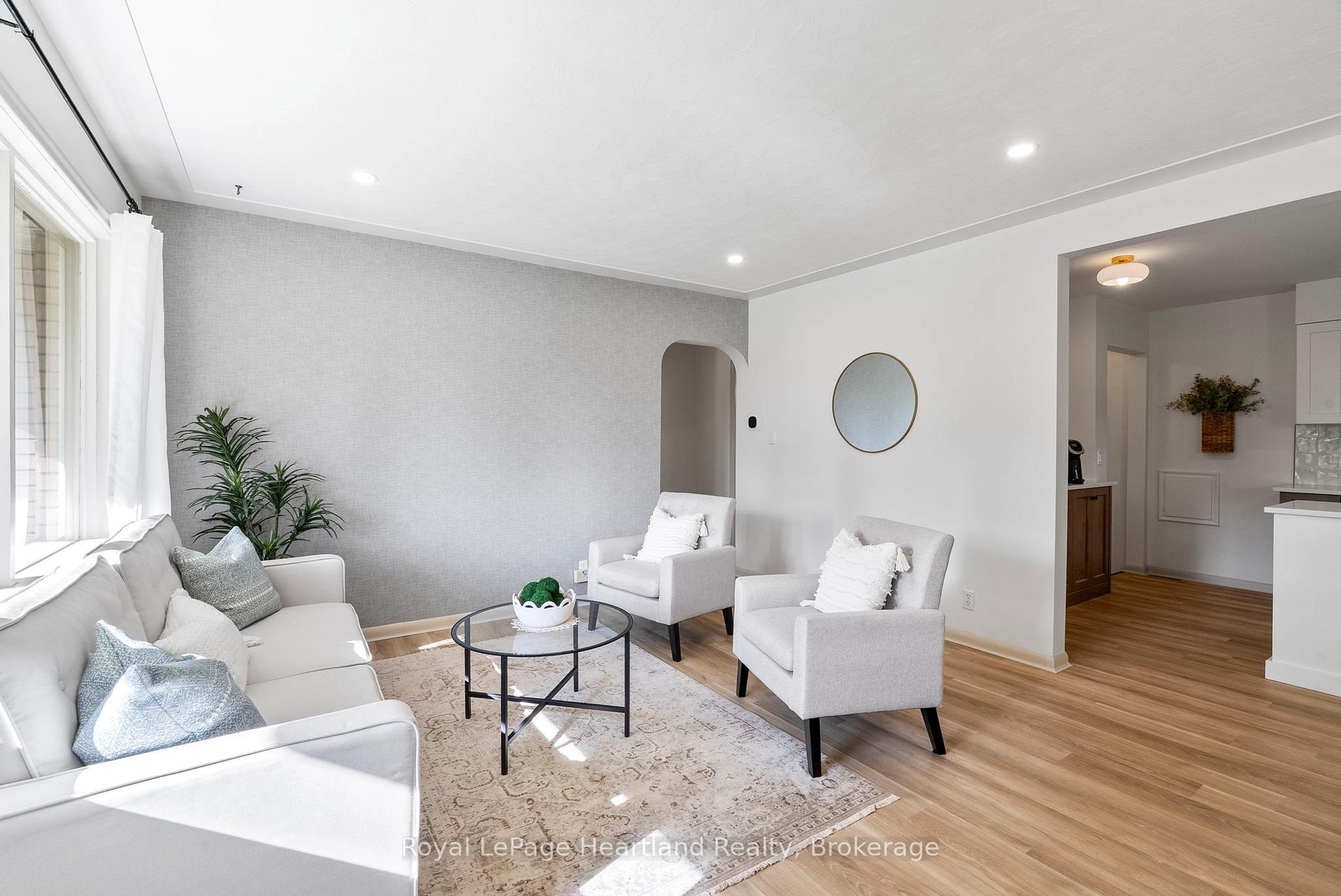 Photo 3 of 542 Angus Street, North Huron, Wingham — HOMEH