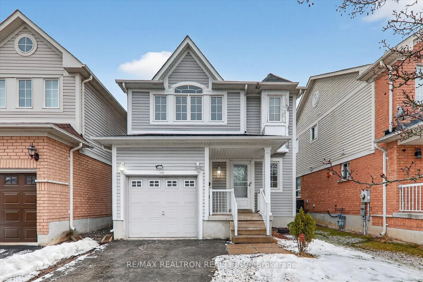Photo 1 of 1535 Sarasota Crescent, Oshawa, Samac — HOMEH
