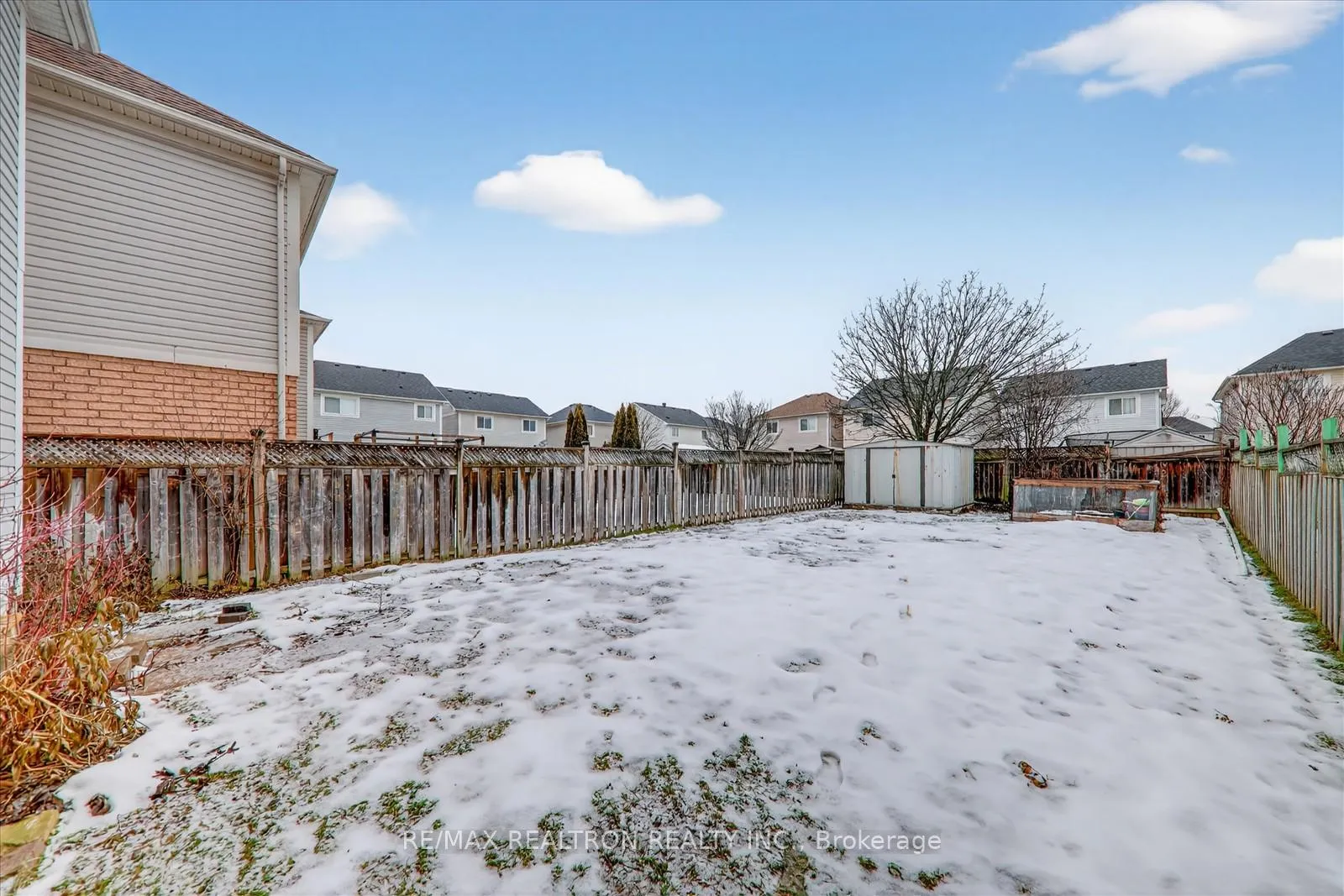 Photo 20 of 1535 Sarasota Crescent, Oshawa, Samac — HOMEH