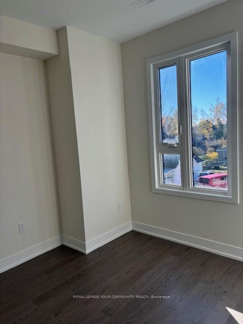 Photo 10 of 16 Bru Lor Lane, Orillia — HOMEH