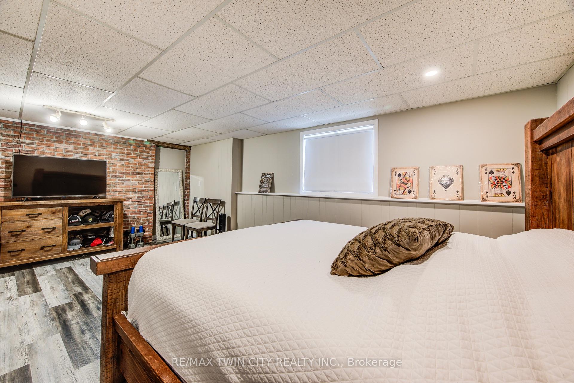 Photo 7 of 3970 Tannahill Drive, Perth East, Shakespeare — HOMEH