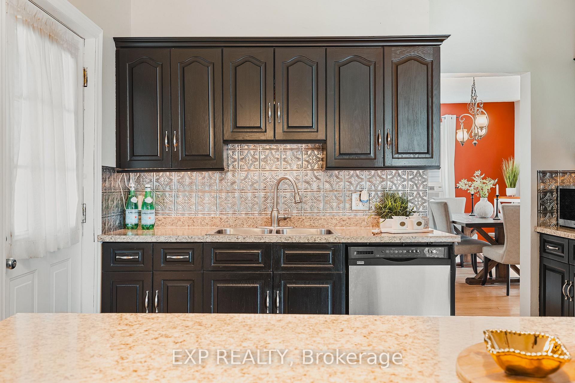 Photo 8 of 505 Wallace Avenue S, North Perth, Listowel — HOMEH