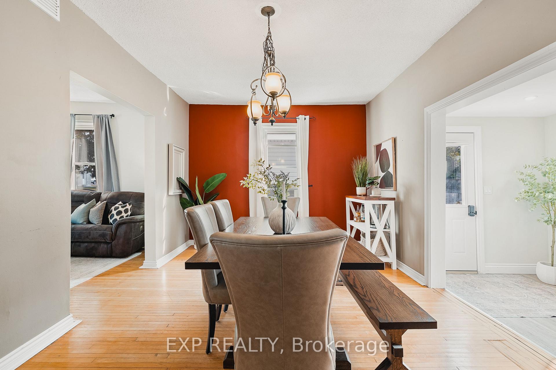 Photo 11 of 505 Wallace Avenue S, North Perth, Listowel — HOMEH
