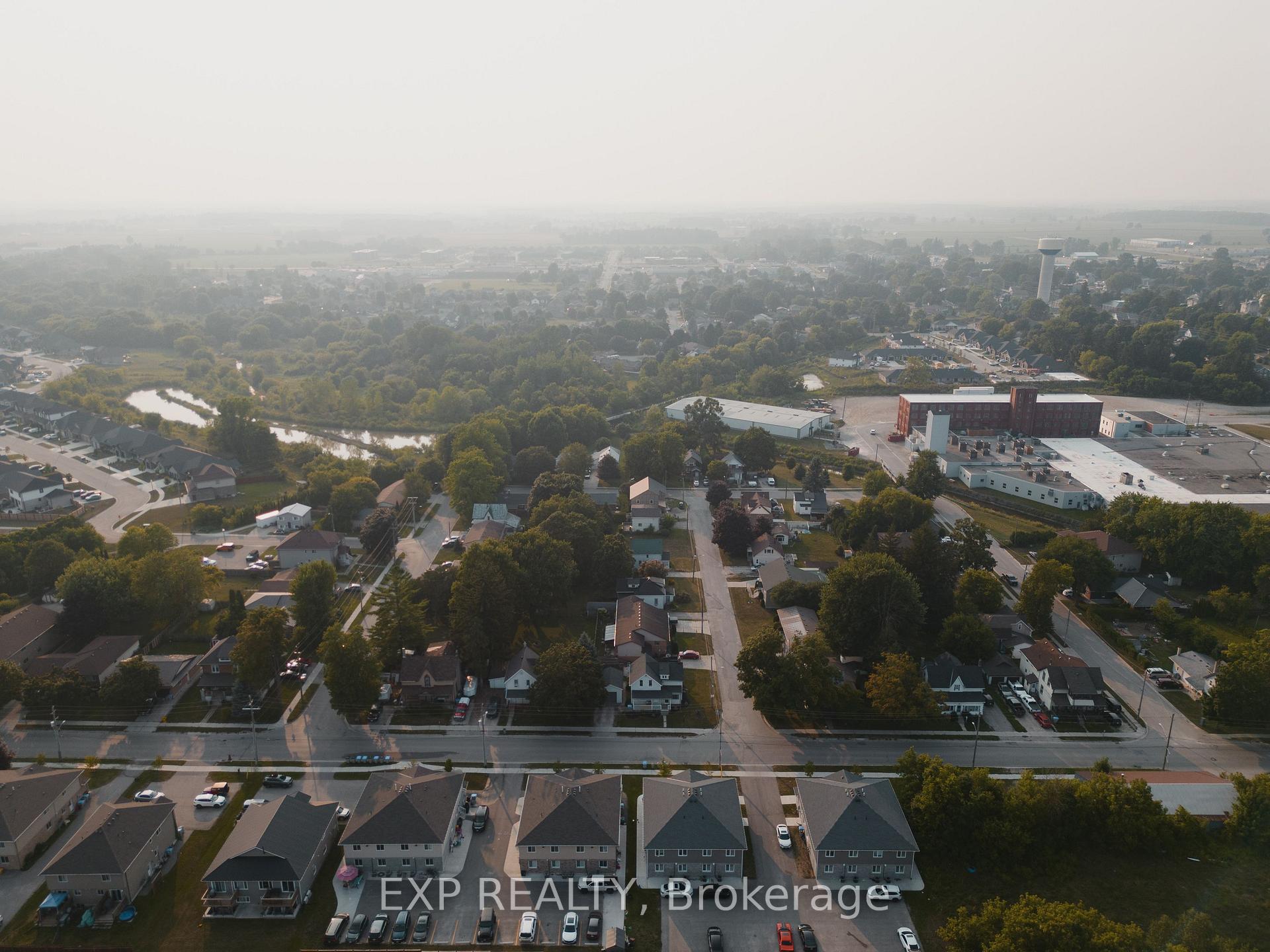 Photo 28 of 505 Wallace Avenue S, North Perth, Listowel — HOMEH