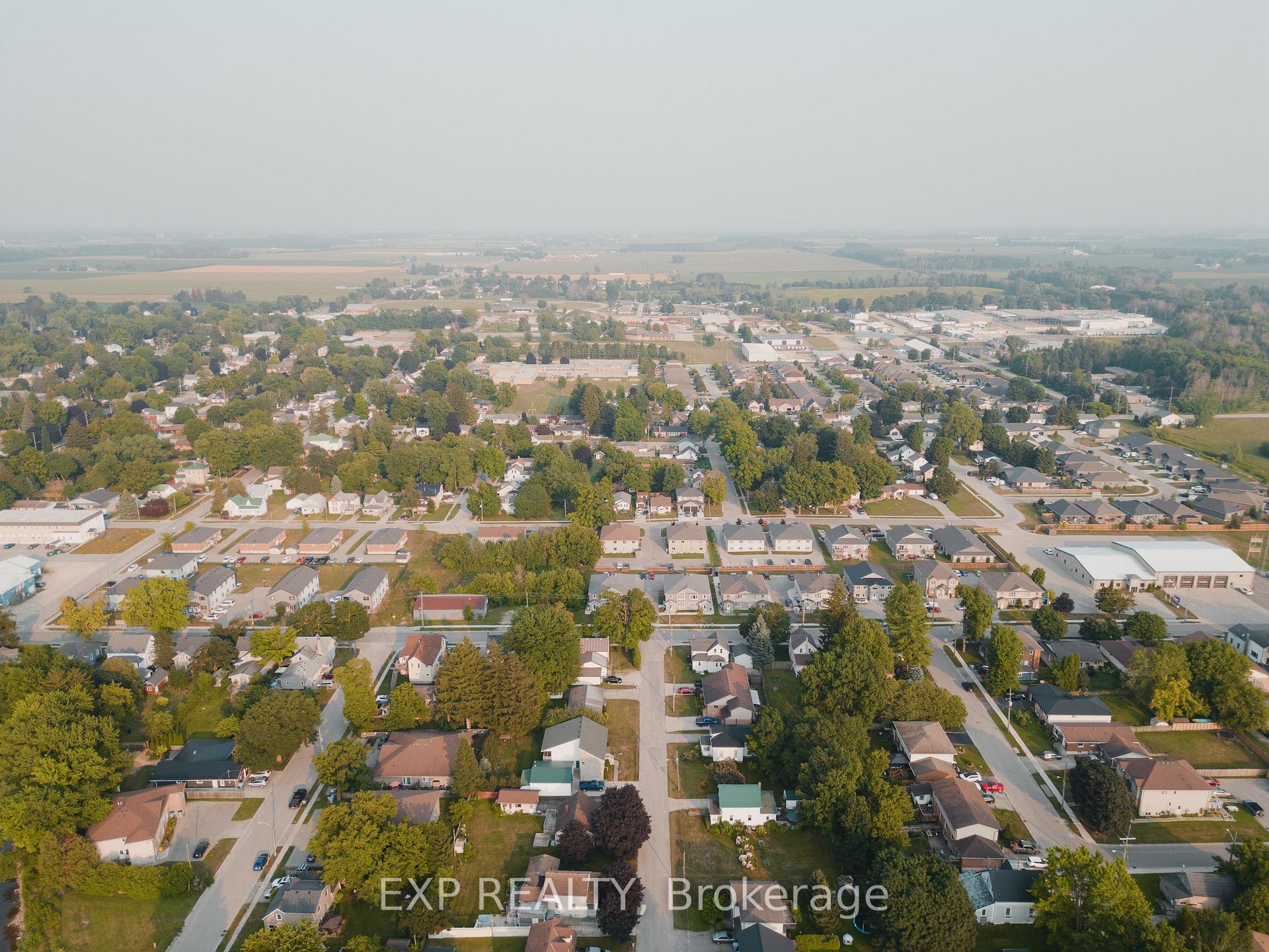 Photo 32 of 505 Wallace Avenue S, North Perth, Listowel — HOMEH