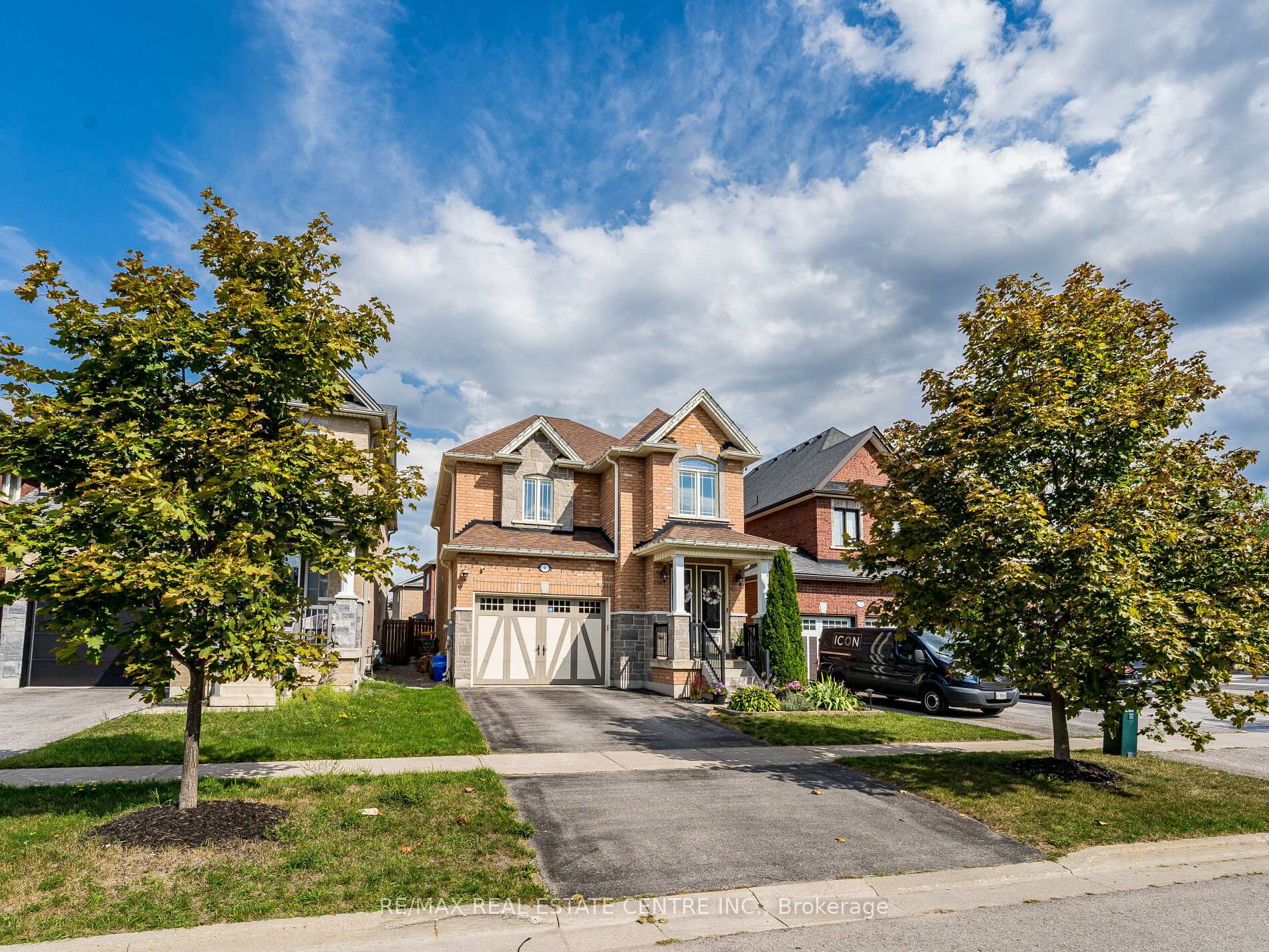 Photo 2 of 4 Morrison Avenue, New Tecumseth, Alliston — HOMEH