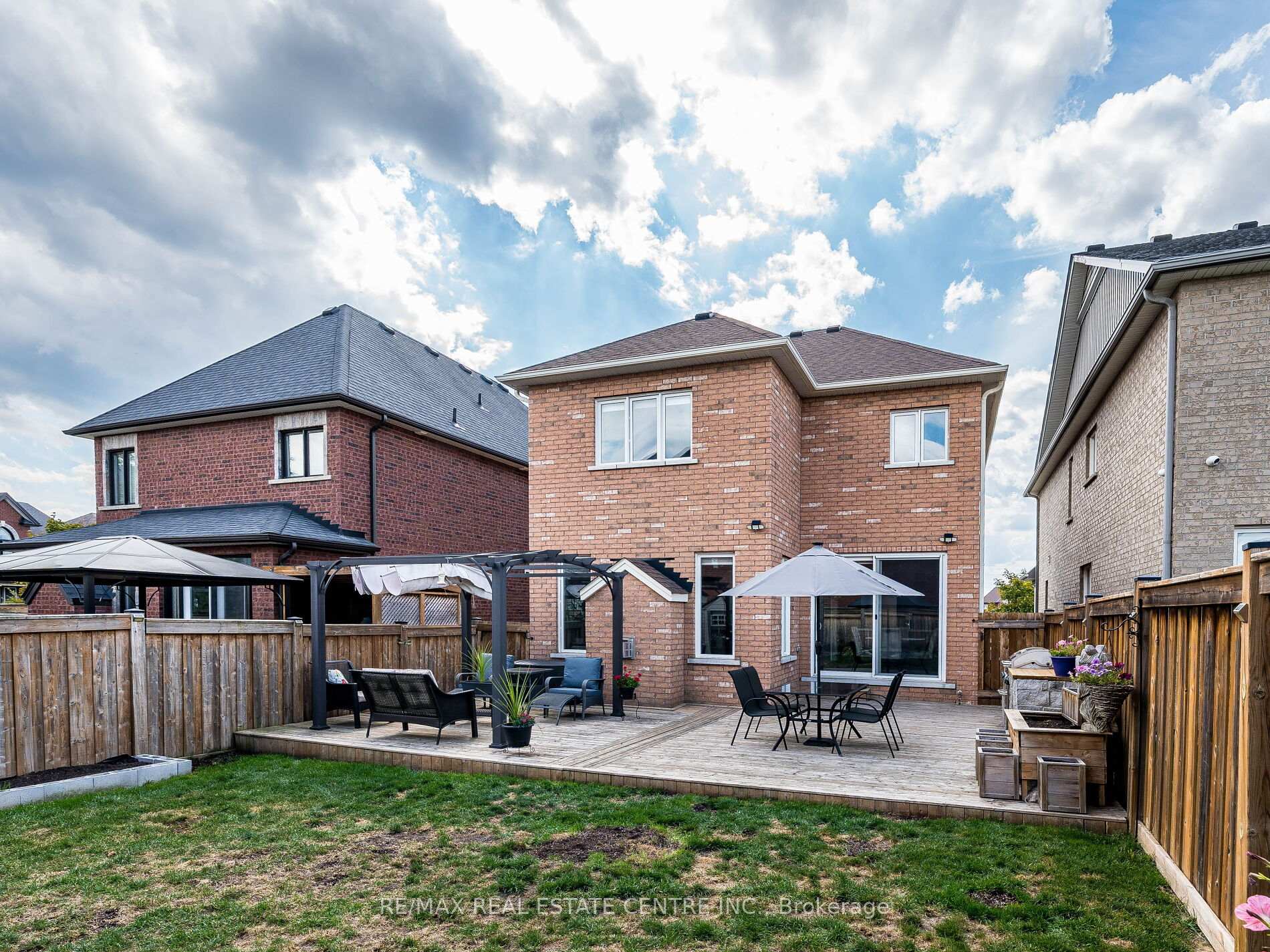 Photo 43 of 4 Morrison Avenue, New Tecumseth, Alliston — HOMEH