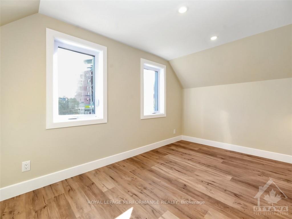 Photo 2 of Unit B, 121 Beechwood Avenue, Ottawa, Lindenlea — HOMEH