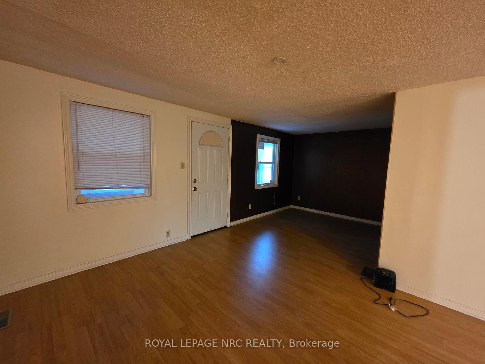 Photo 8 of 6414 Taylor Street, Niagara Falls, Dorchester — HOMEH