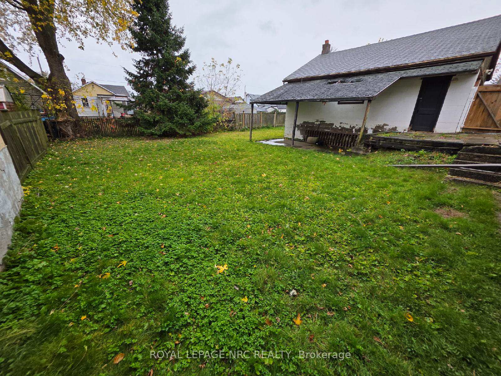 Photo 16 of 6414 Taylor Street, Niagara Falls, Dorchester — HOMEH