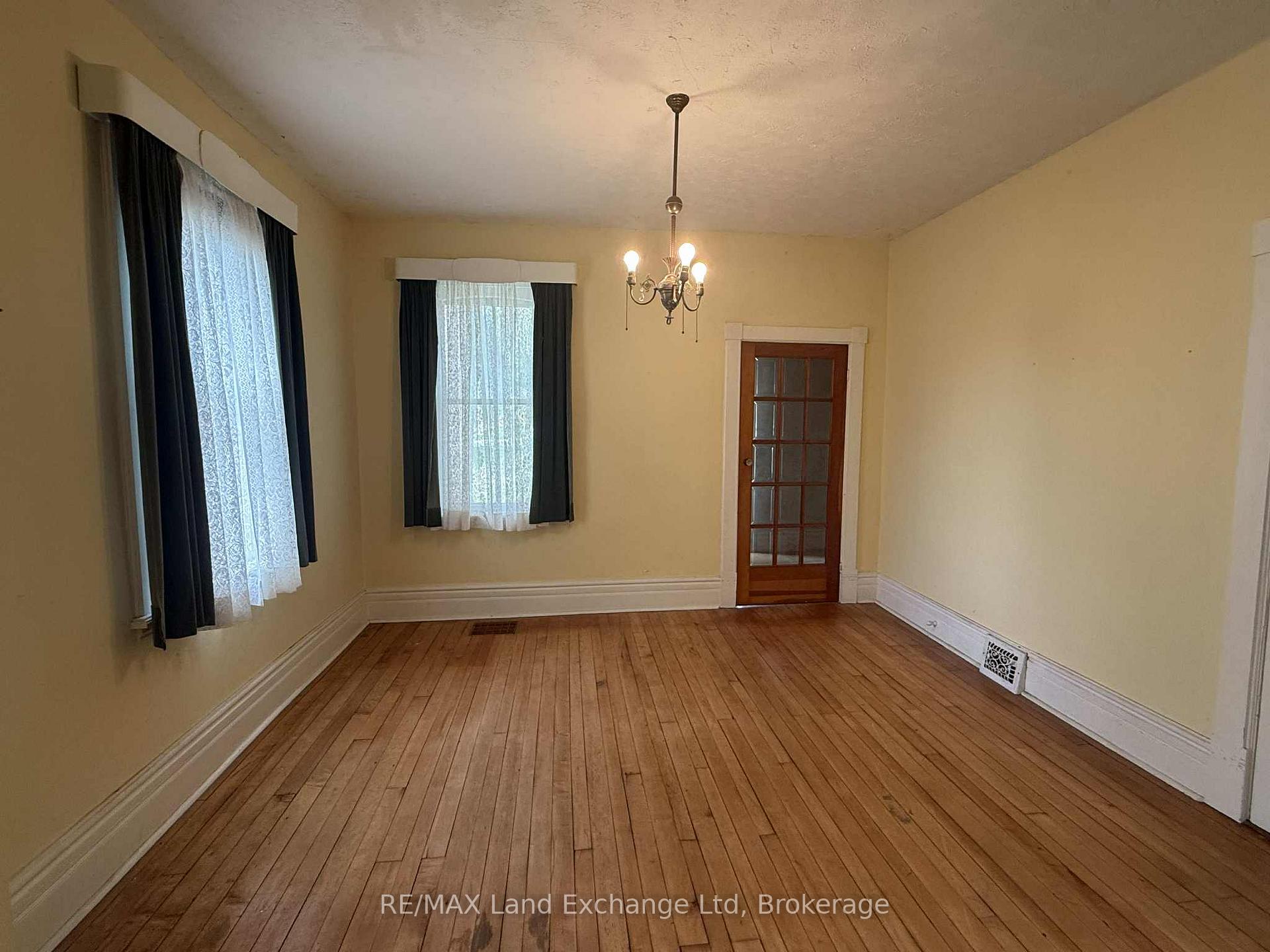 Photo 8 of 66 Diagonal Road, North Huron, Wingham — HOMEH