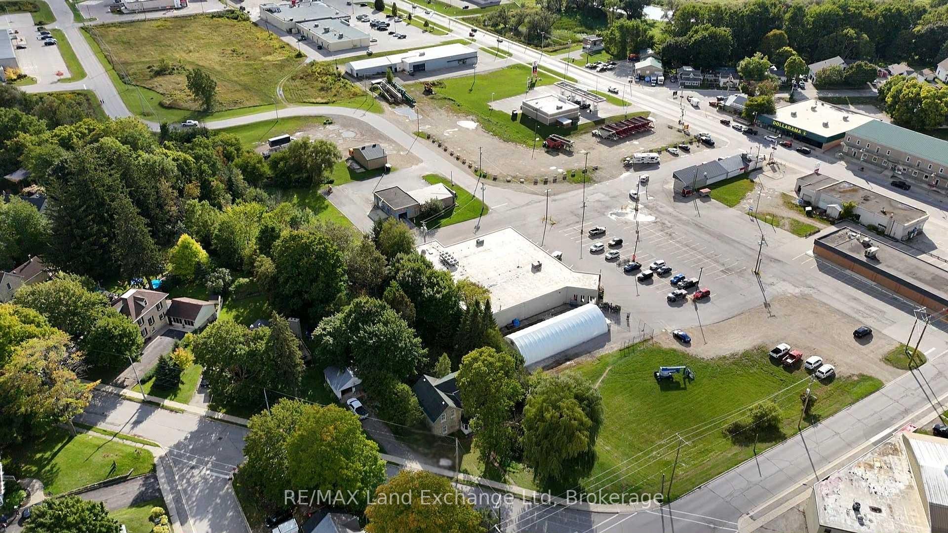 Photo 24 of 66 Diagonal Road, North Huron, Wingham — HOMEH