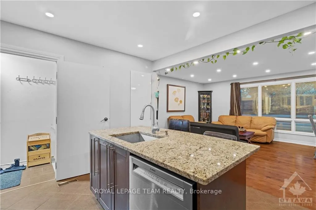 Photo 12 of 2686 Iris Street, Ottawa, Queensway Terrace South/Ridgeview — HOMEH