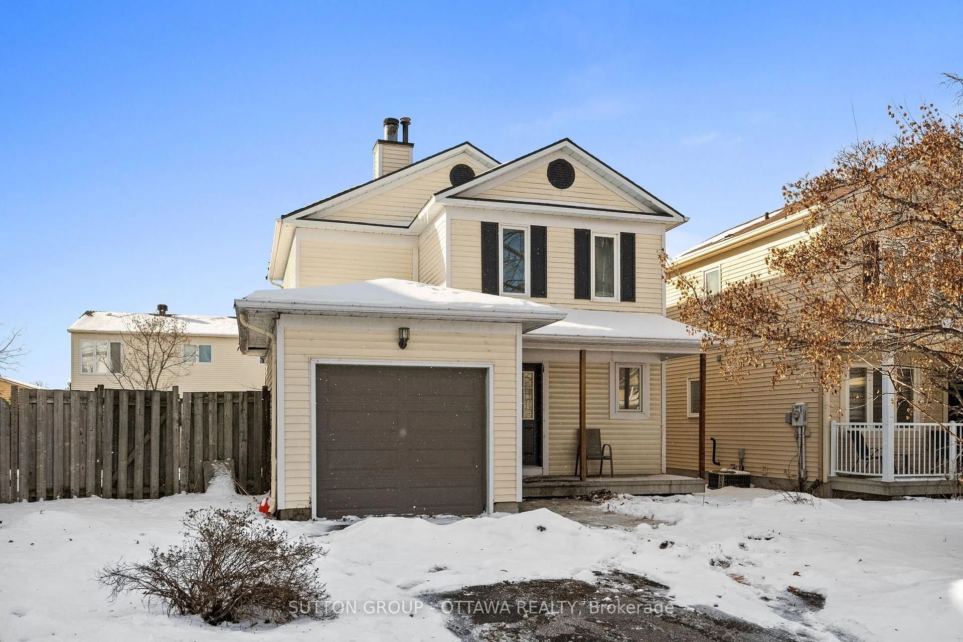 Photo 2 of 286 Mceachern Crescent, Ottawa, Bilberry Creek/Queenswood Heights — HOMEH