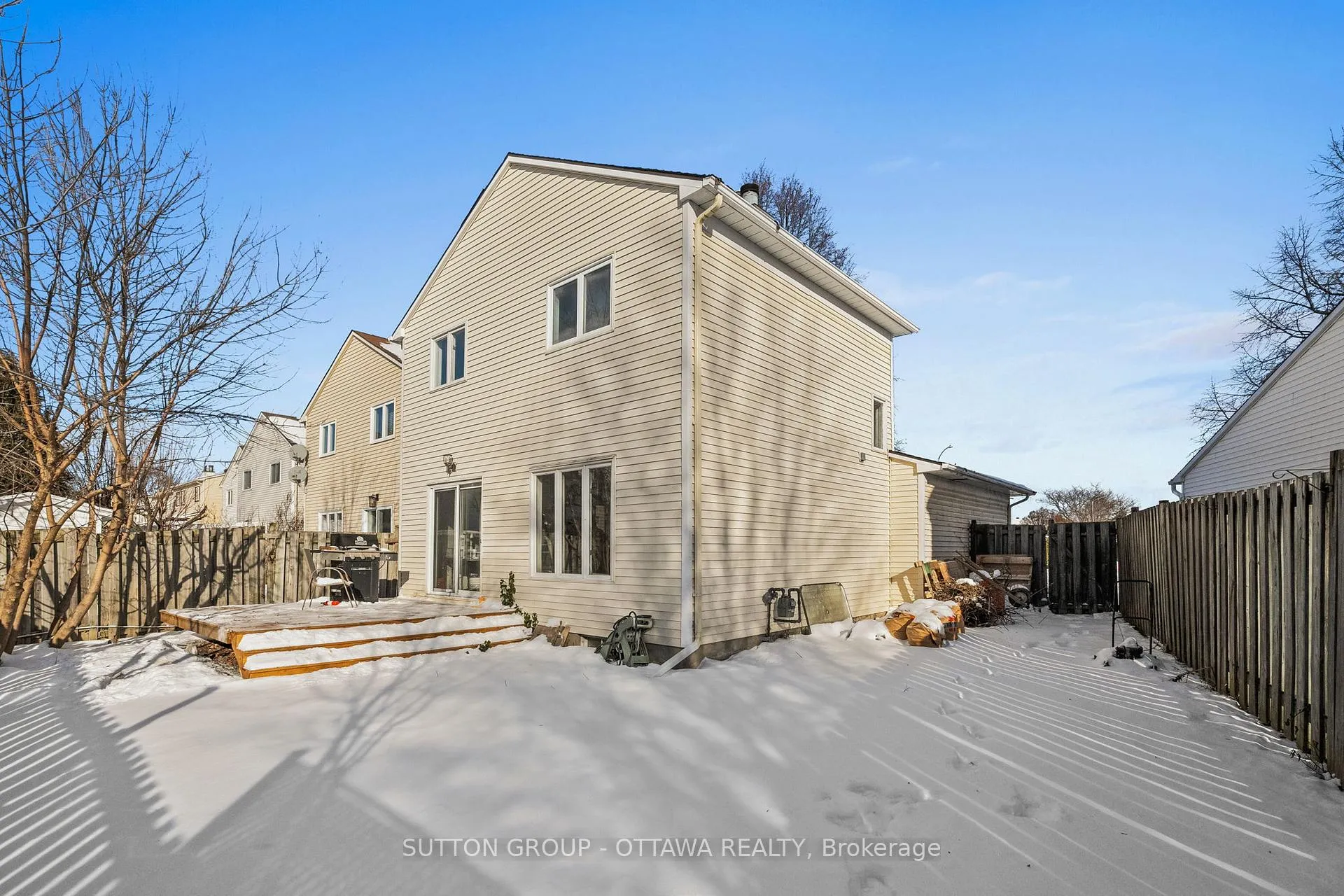 Photo 27 of 286 Mceachern Crescent, Ottawa, Bilberry Creek/Queenswood Heights — HOMEH