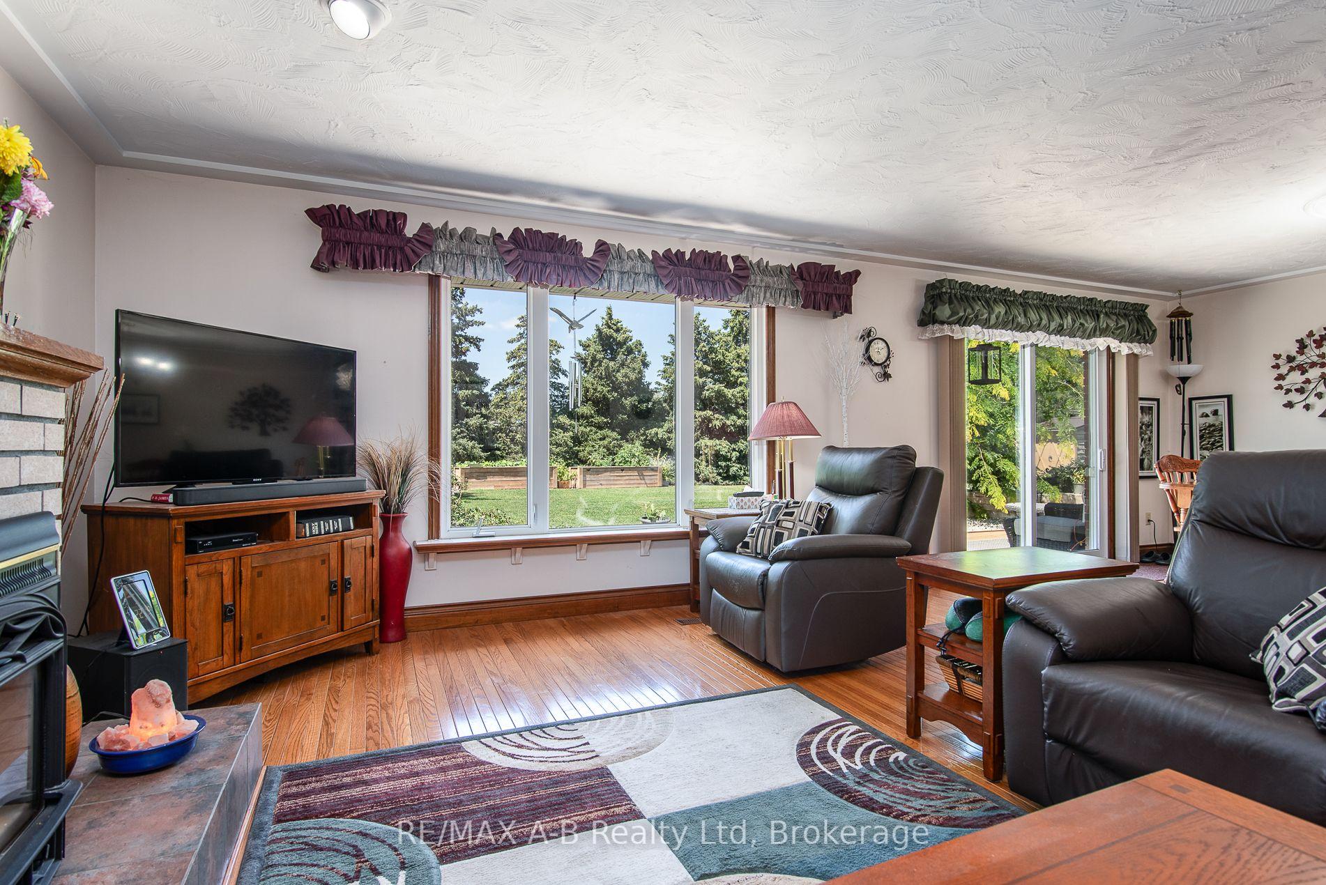Photo 18 of 100 Red Maple Lane, Perth East, Ellice — HOMEH