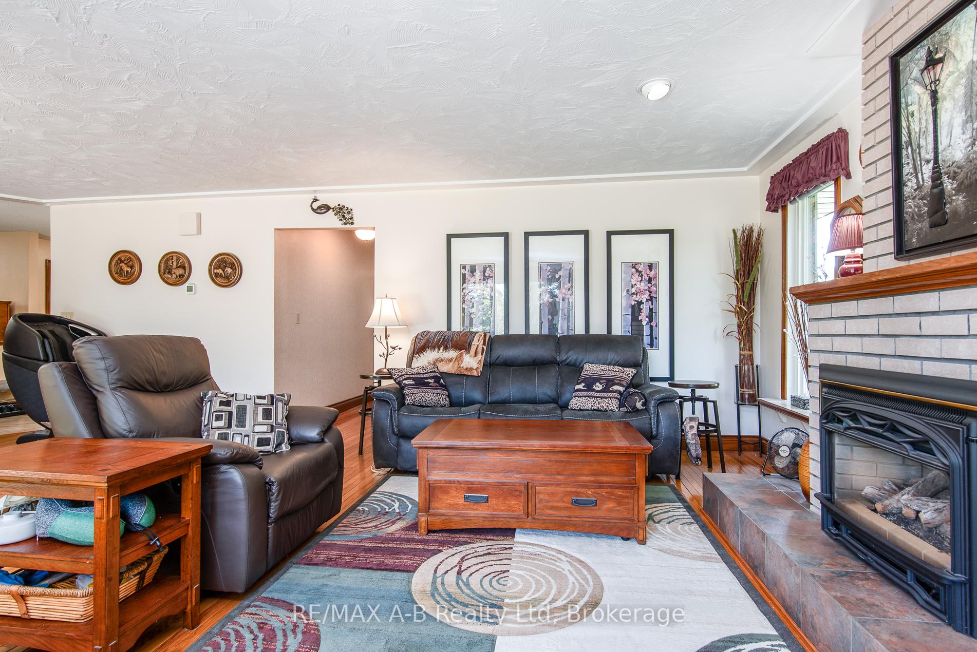 Photo 19 of 100 Red Maple Lane, Perth East, Ellice — HOMEH