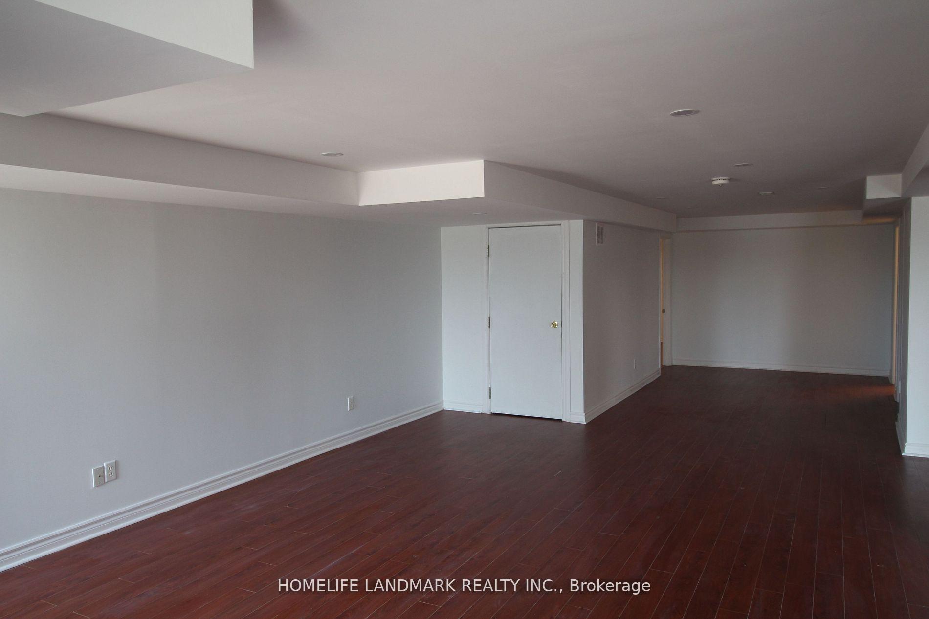 Photo 7 of Unit 2, 24 Old Field Crescent, Newmarket, Woodland Hill — HOMEH