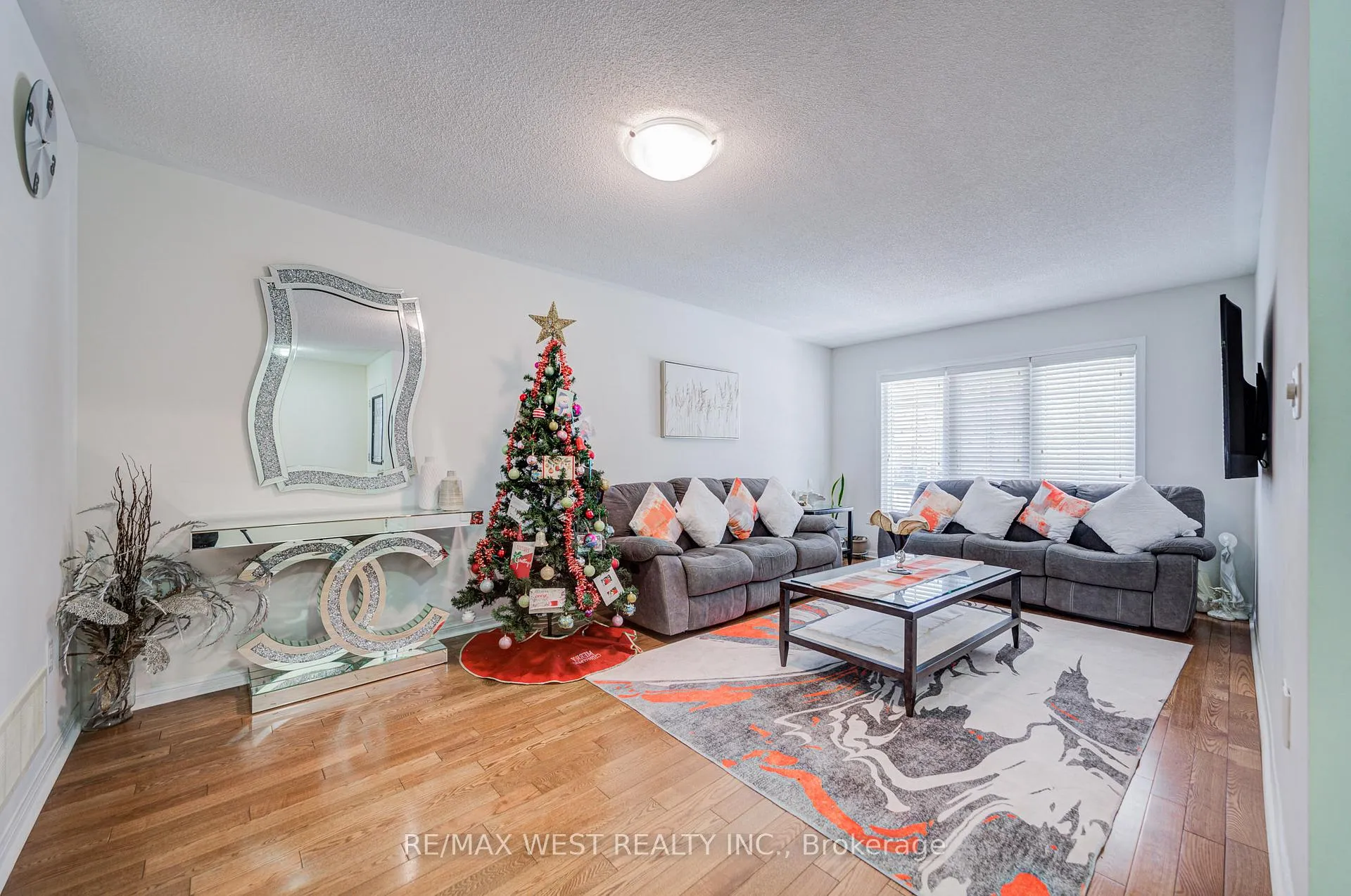 Photo 9 of 24 Davidson Drive, New Tecumseth, Alliston — HOMEH