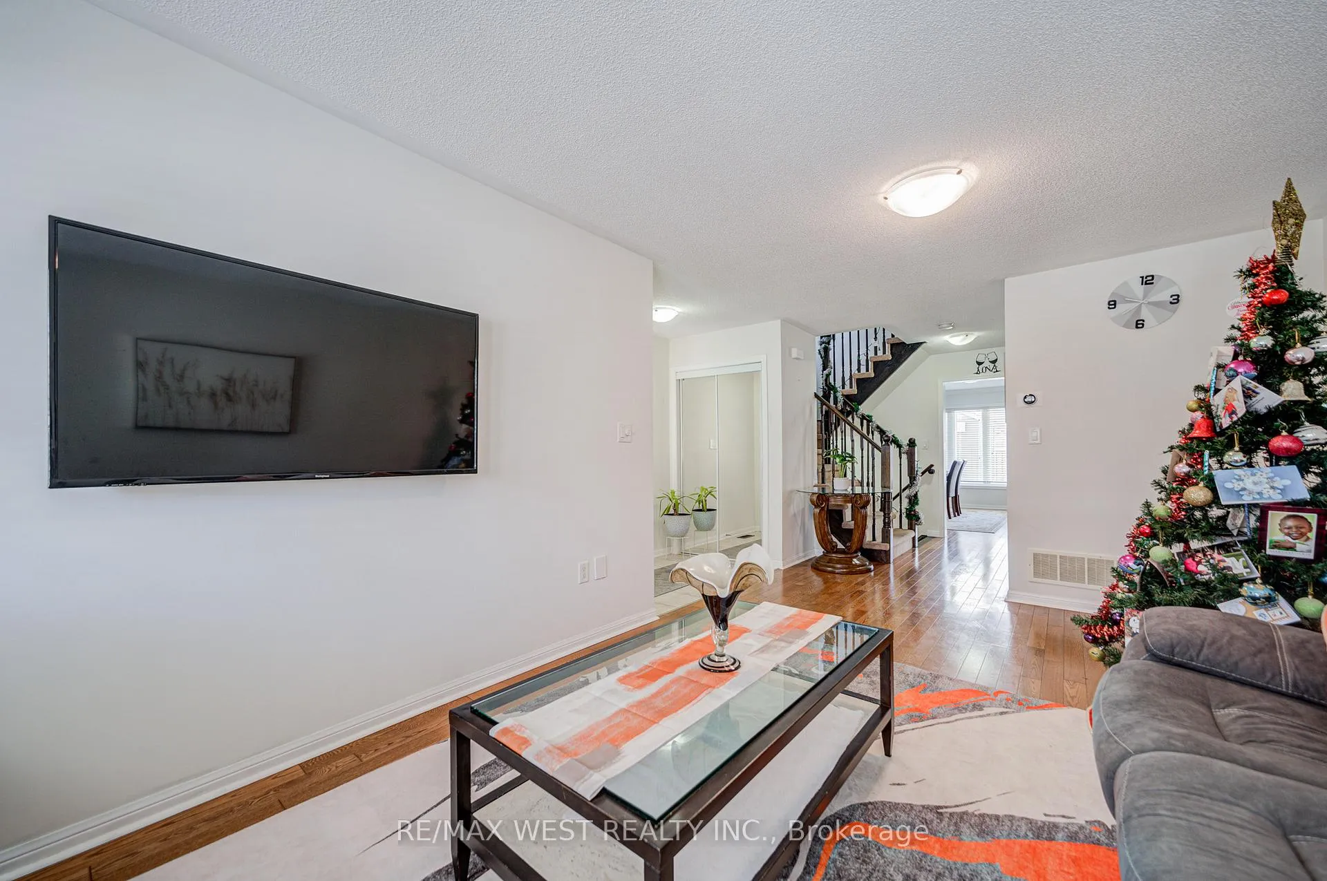 Photo 12 of 24 Davidson Drive, New Tecumseth, Alliston — HOMEH