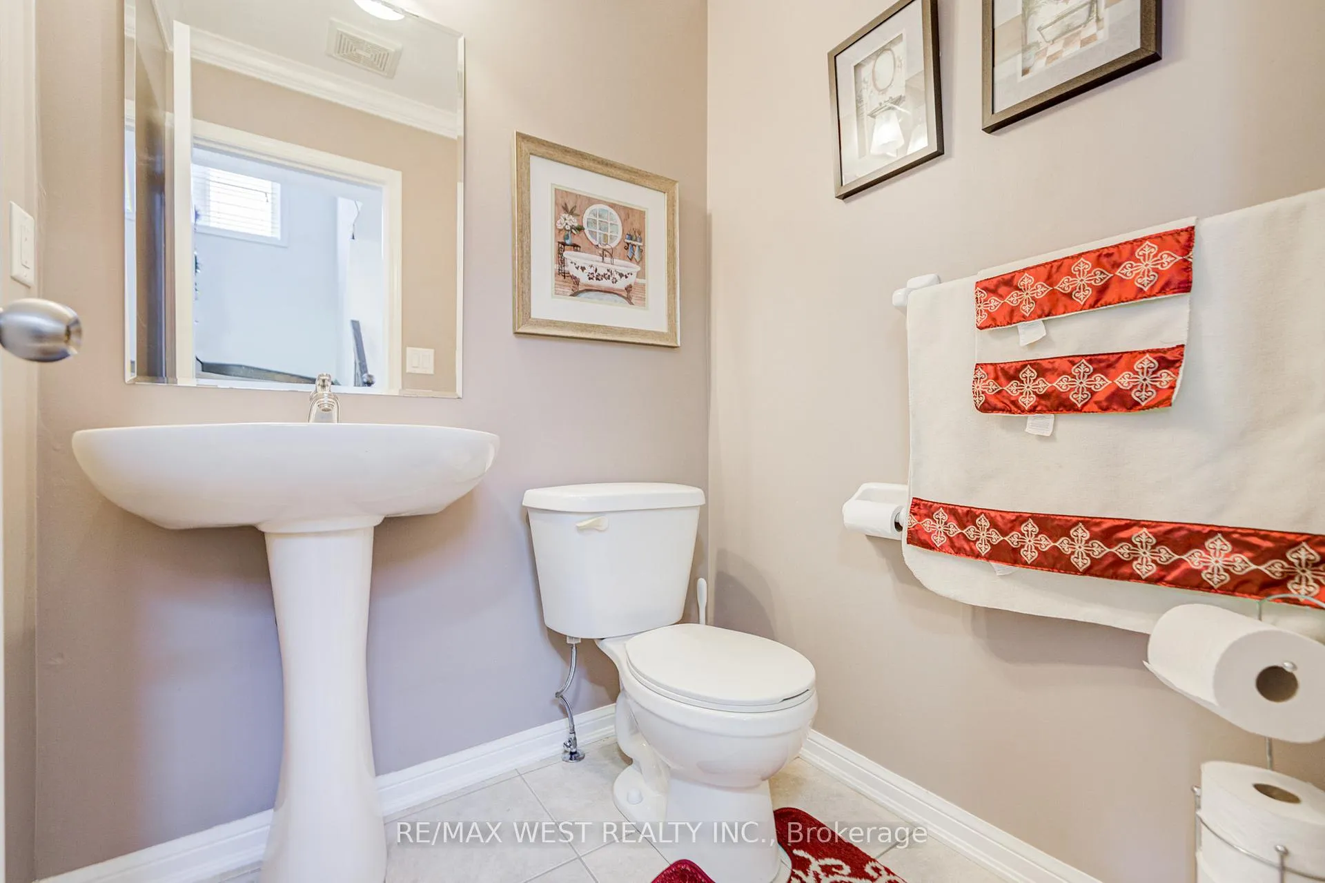 Photo 15 of 24 Davidson Drive, New Tecumseth, Alliston — HOMEH