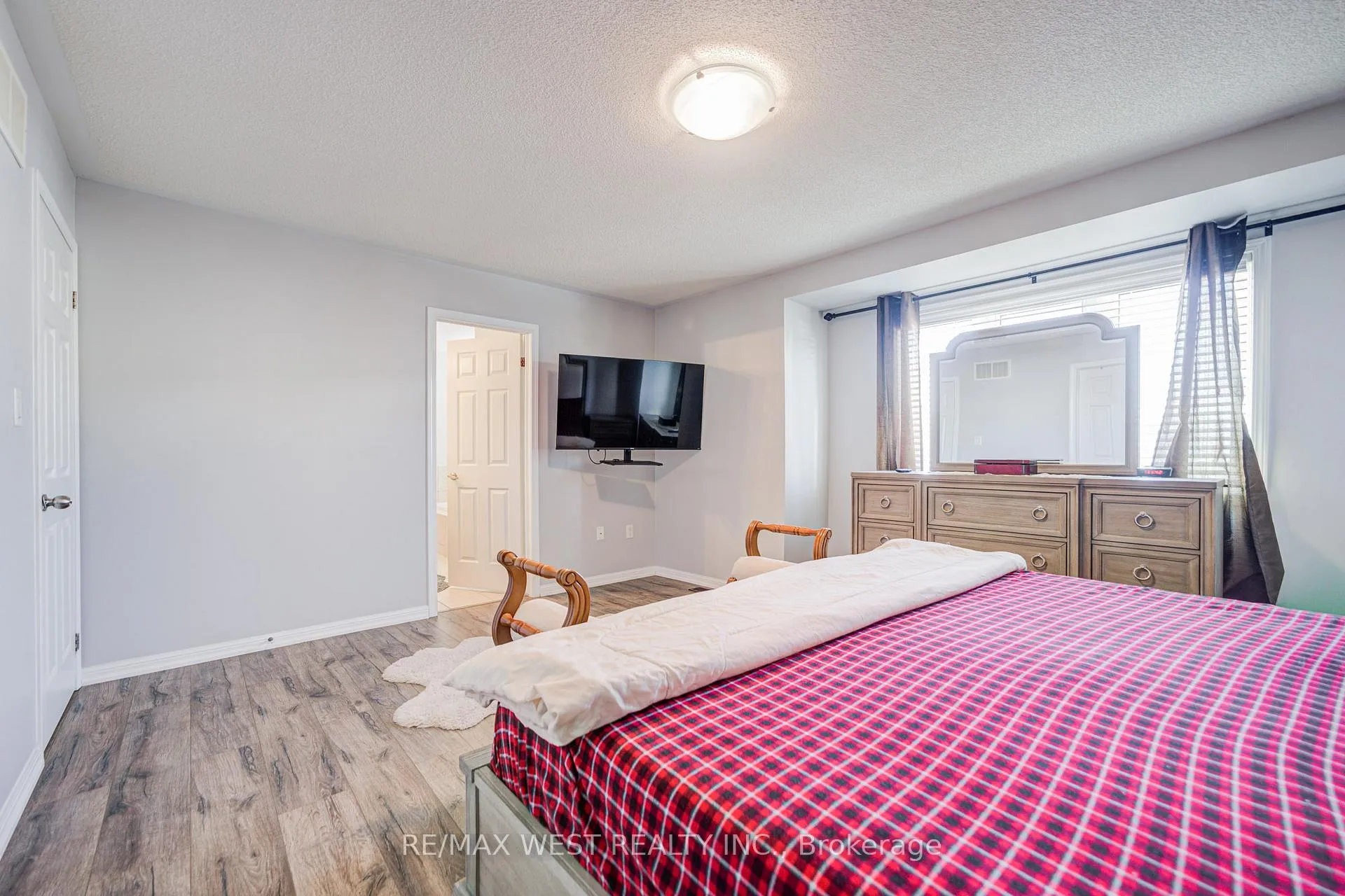 Photo 30 of 24 Davidson Drive, New Tecumseth, Alliston — HOMEH