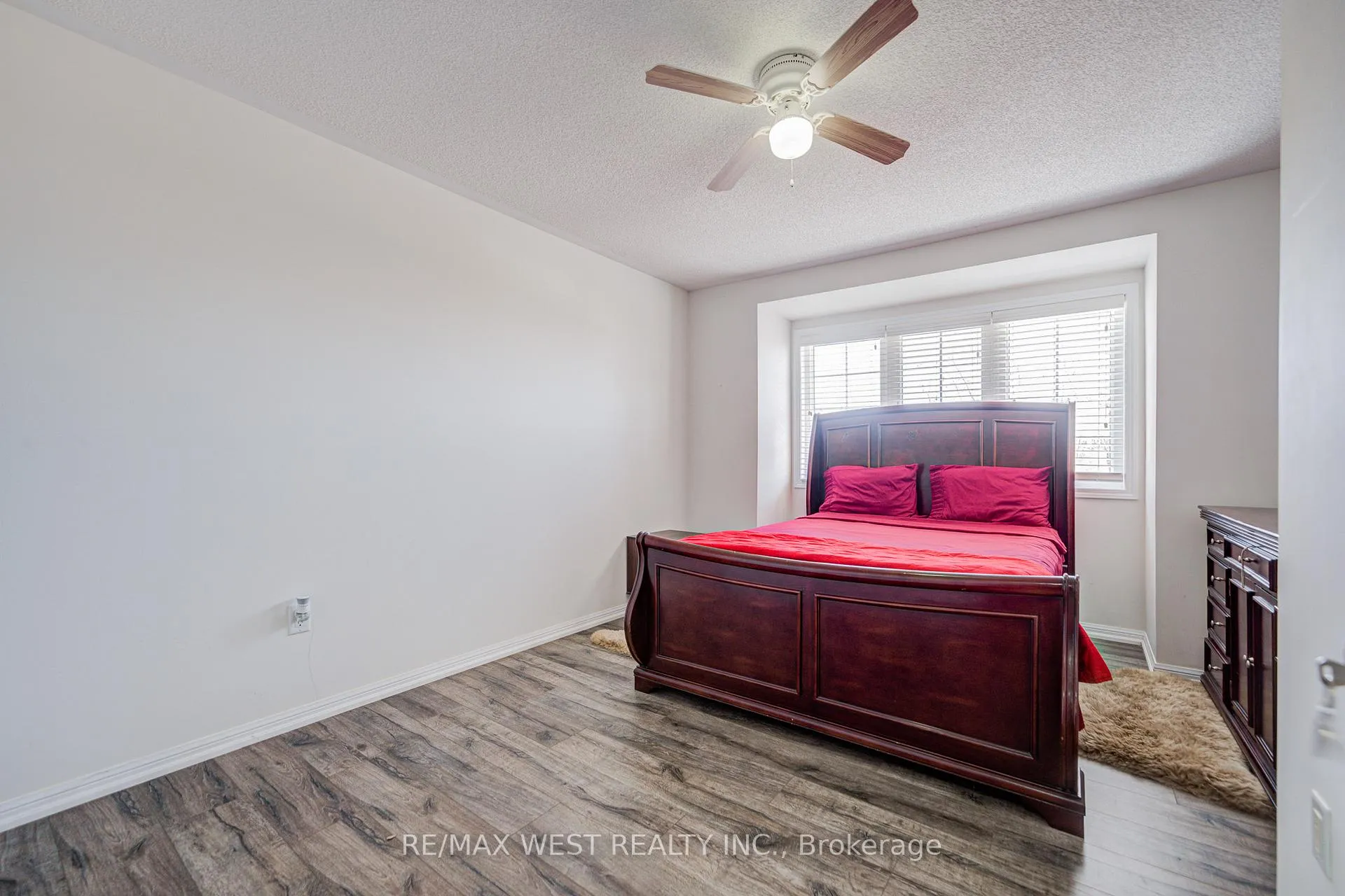 Photo 36 of 24 Davidson Drive, New Tecumseth, Alliston — HOMEH