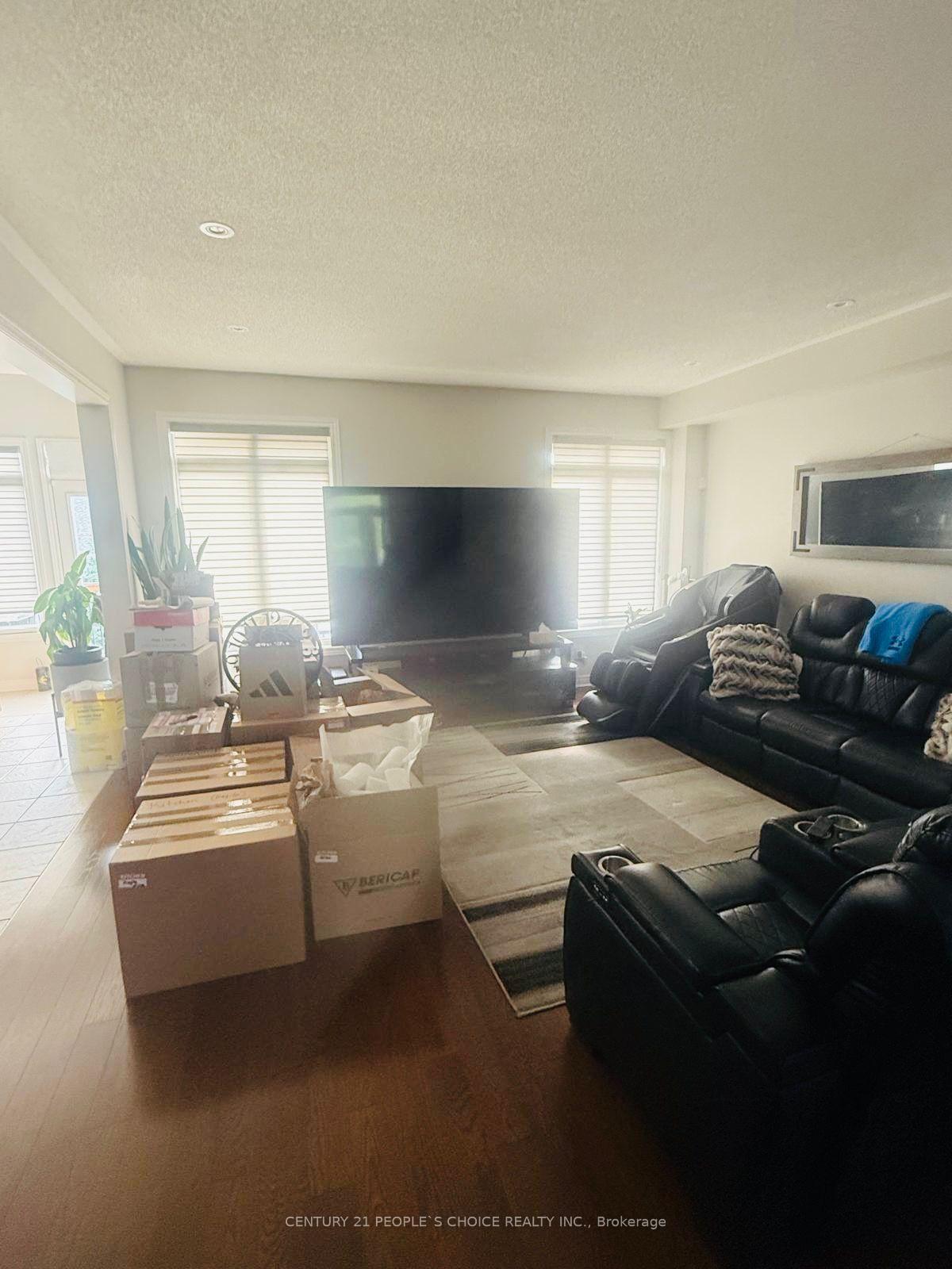 Photo 9 of 60 Kennedy Boulevard, New Tecumseth, Rural New Tecumseth — HOMEH