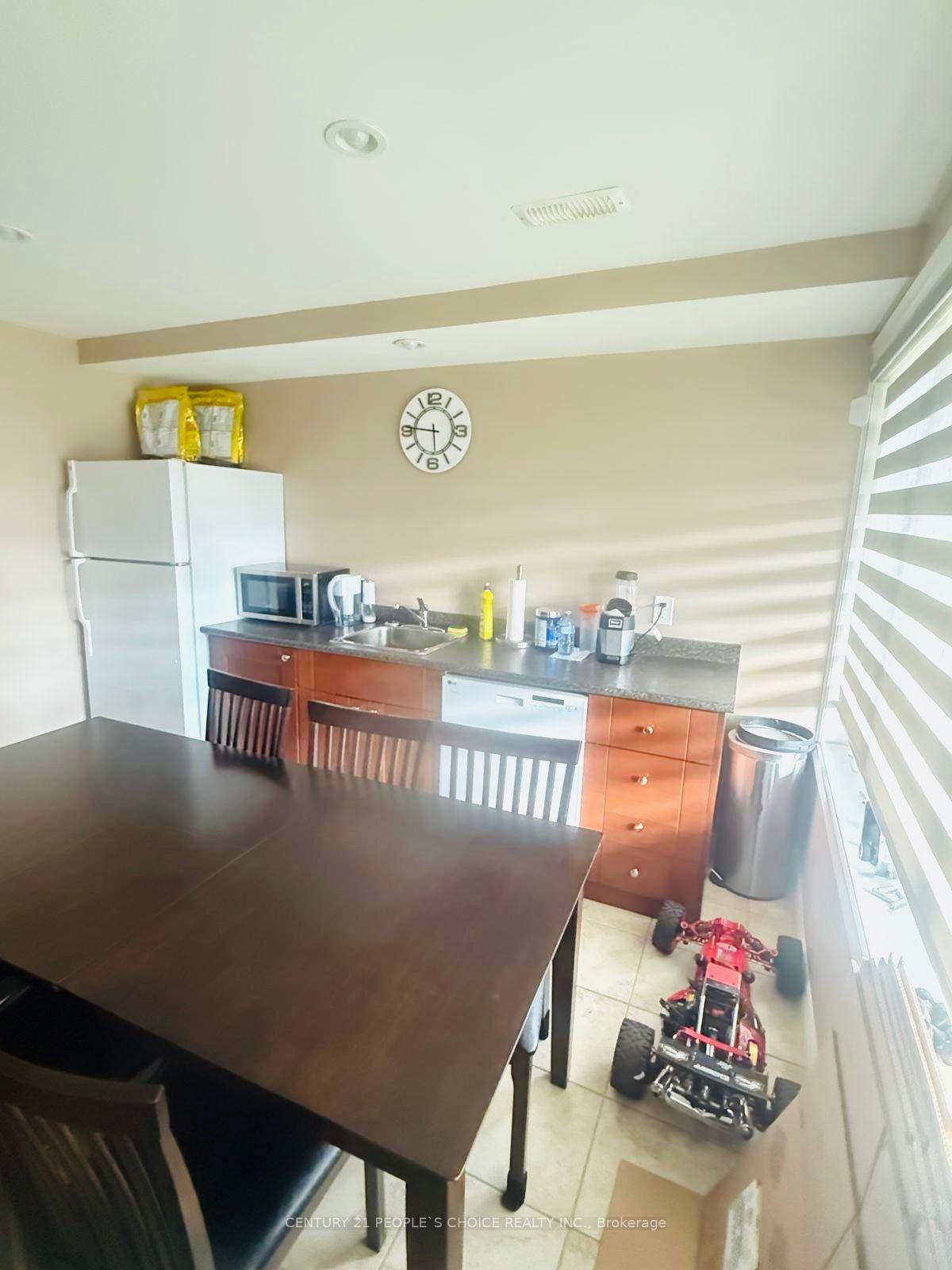 Photo 18 of 60 Kennedy Boulevard, New Tecumseth, Rural New Tecumseth — HOMEH