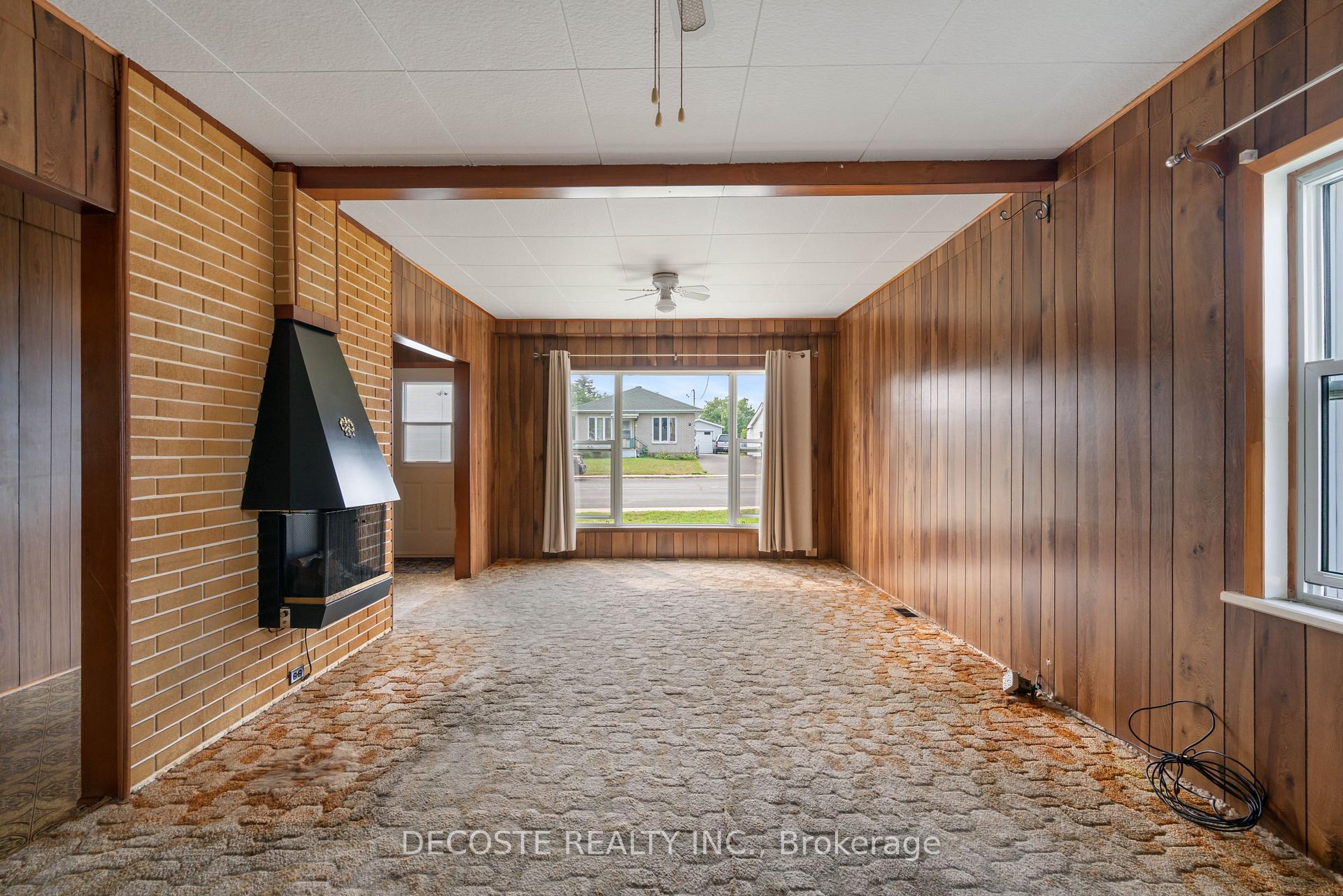 Photo 12 of 79 Lochiel Street E, North Glengarry, Alexandria — HOMEH