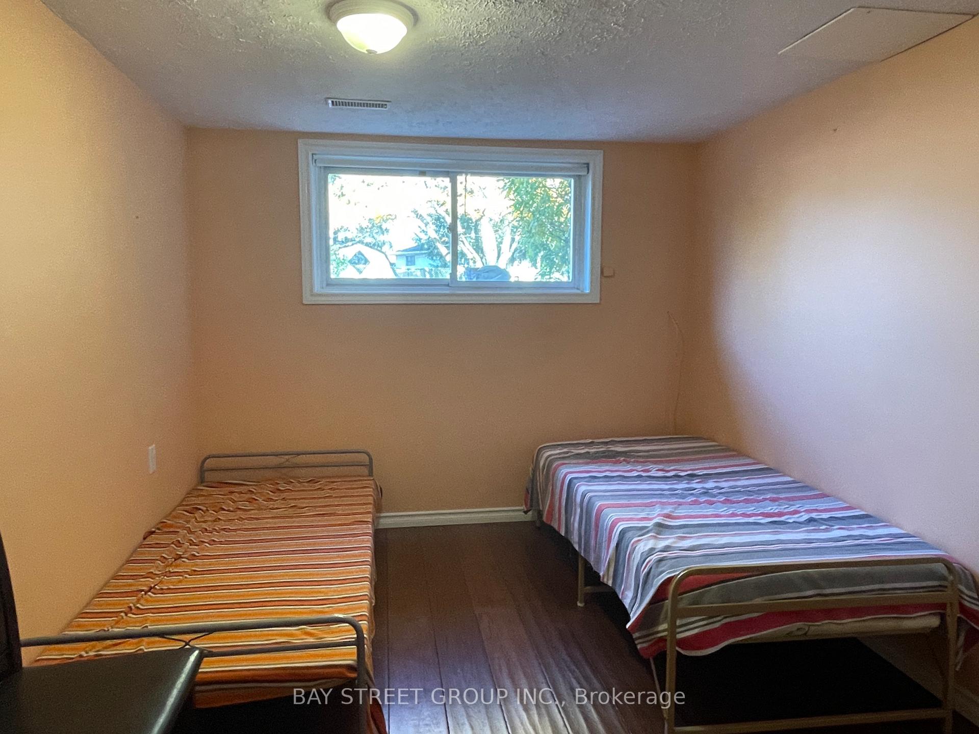 Photo 21 of 8159 Niven Street, Niagara Falls, Ascot — HOMEH